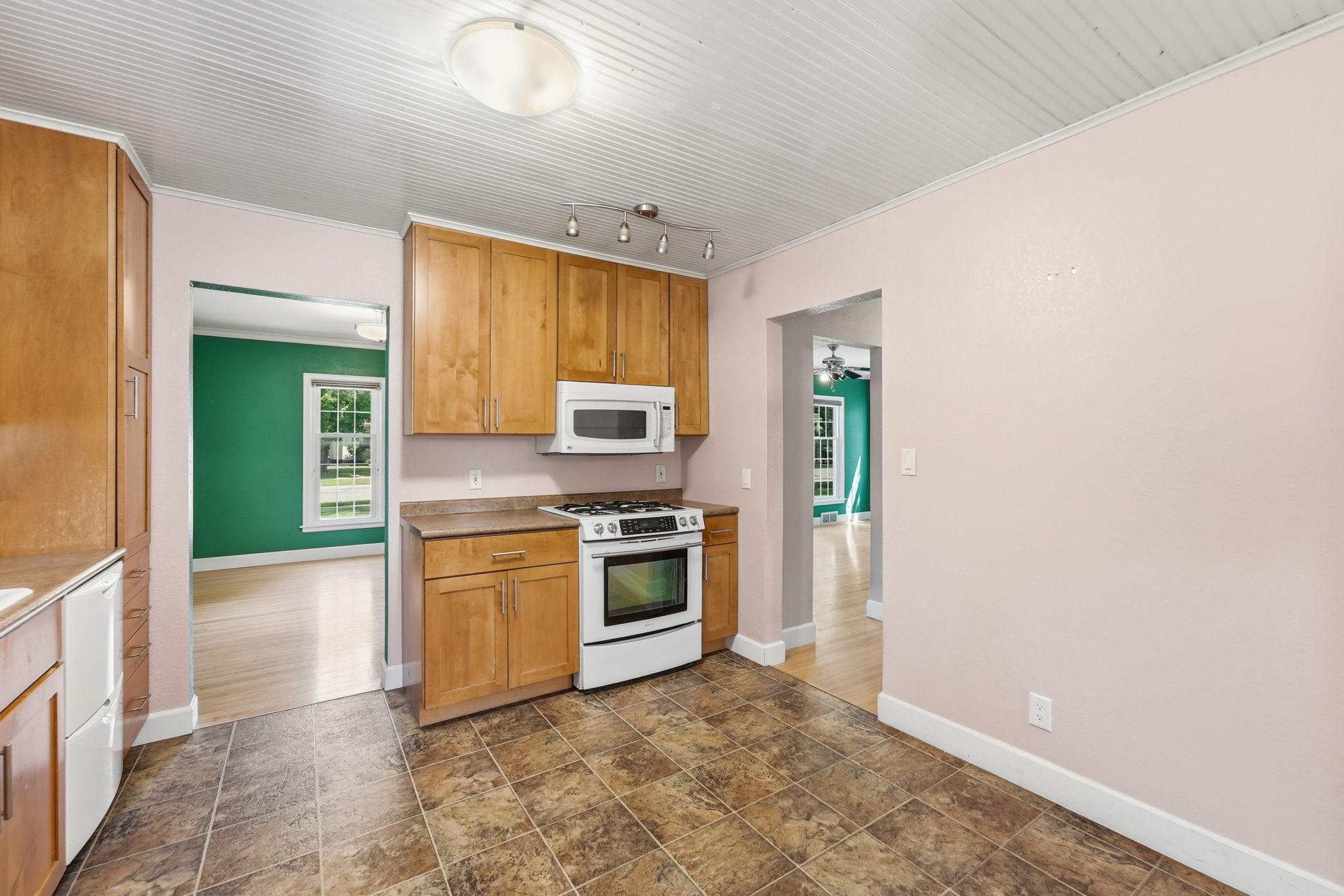 1002 Cedar Street Property Photo 13