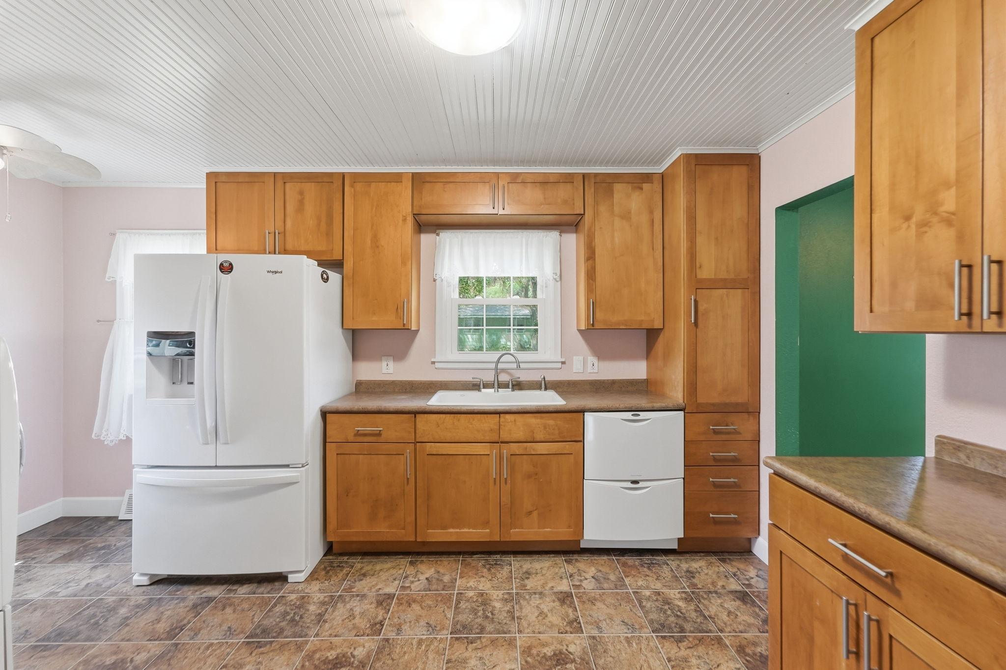 1002 Cedar Street Property Photo 14