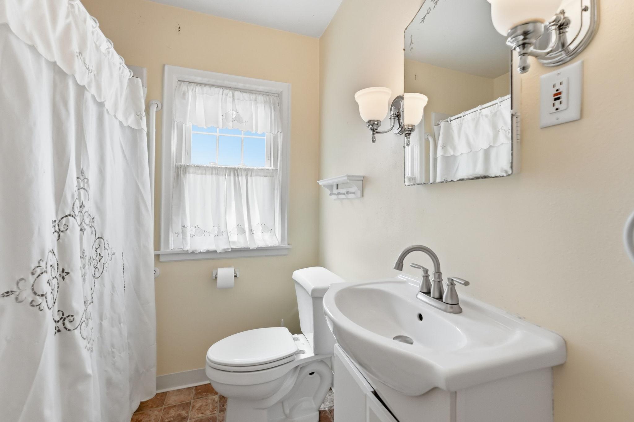 1002 Cedar Street Property Photo 18