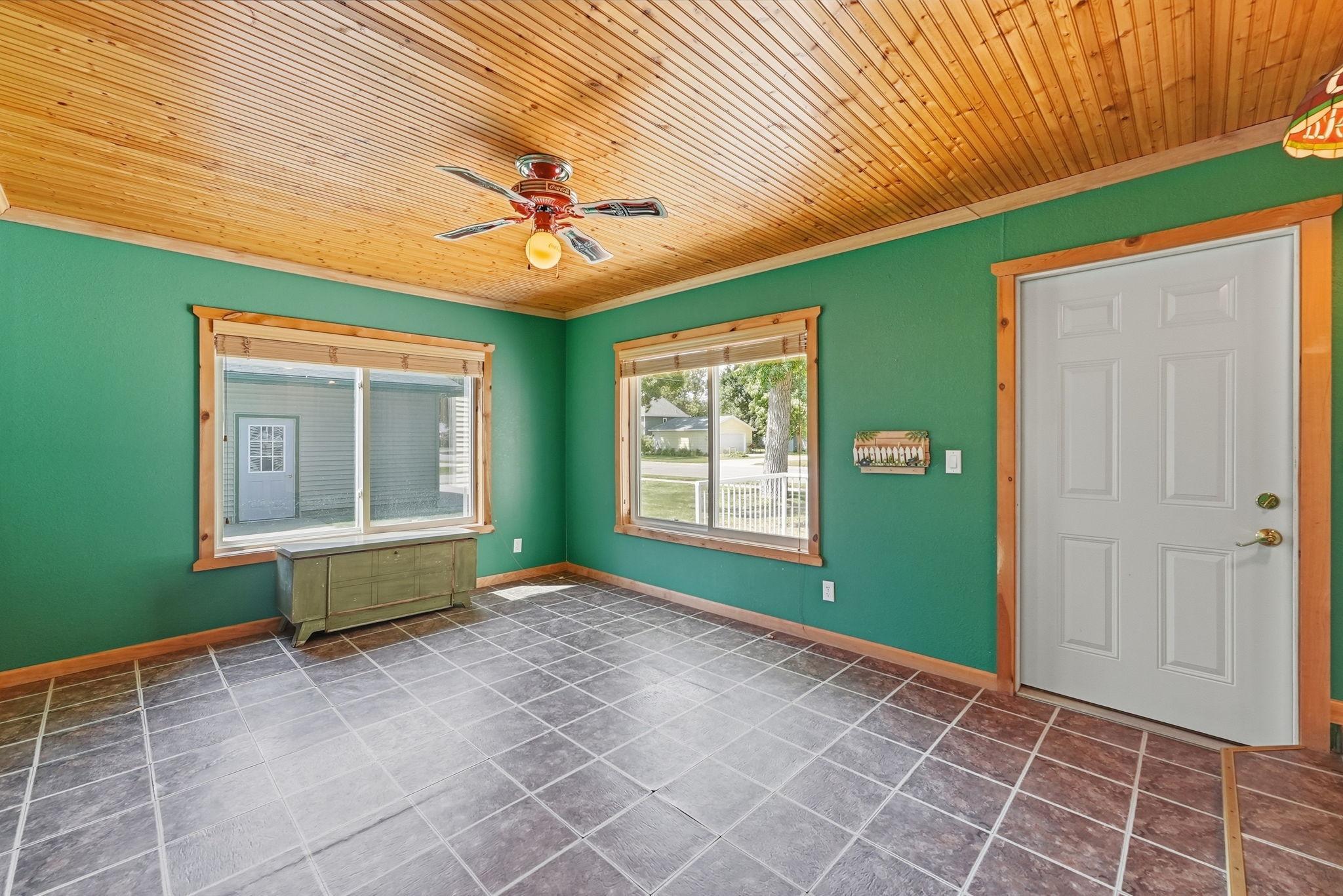 1002 Cedar Street Property Photo 23
