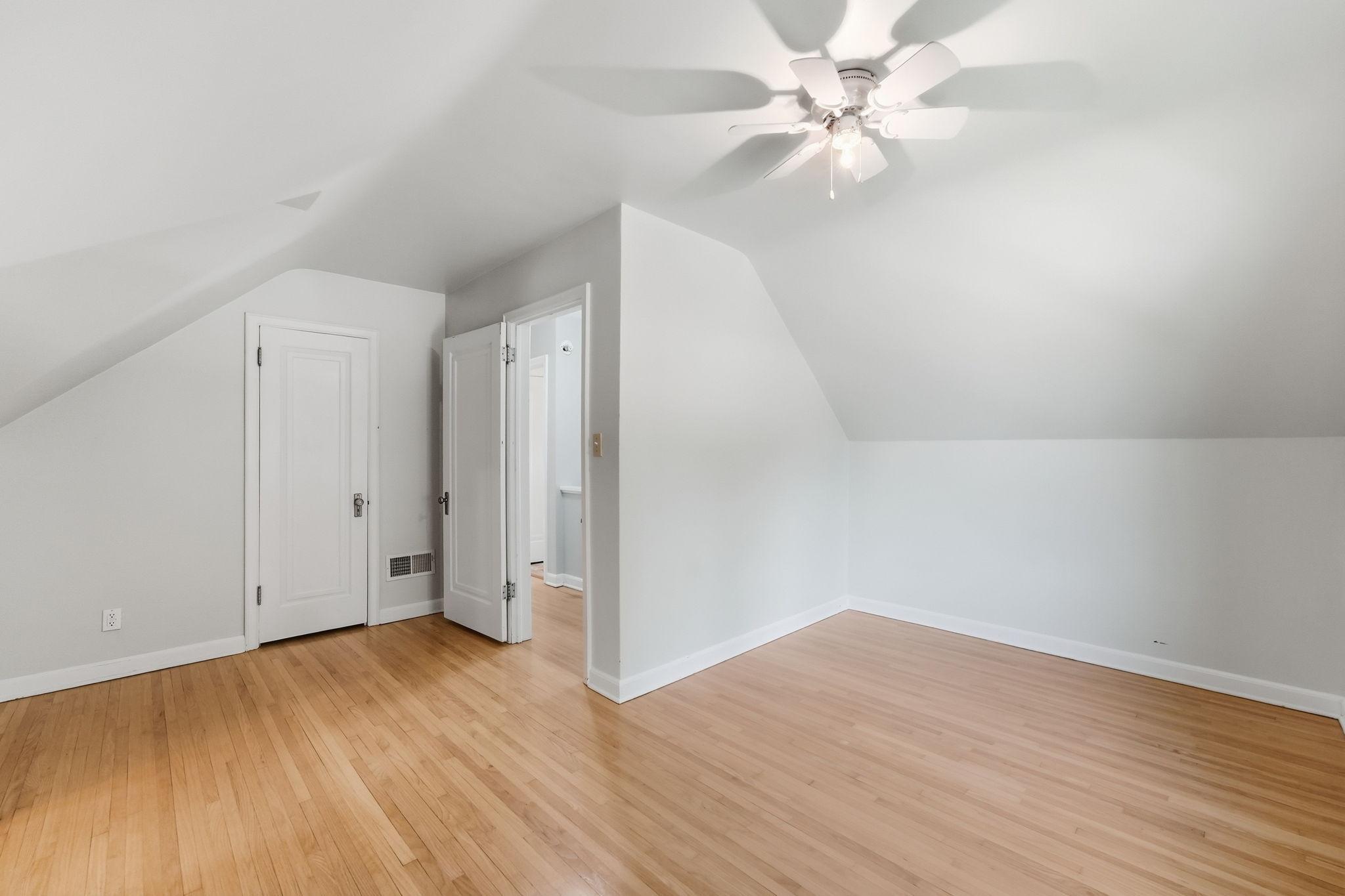 1002 Cedar Street Property Photo 27