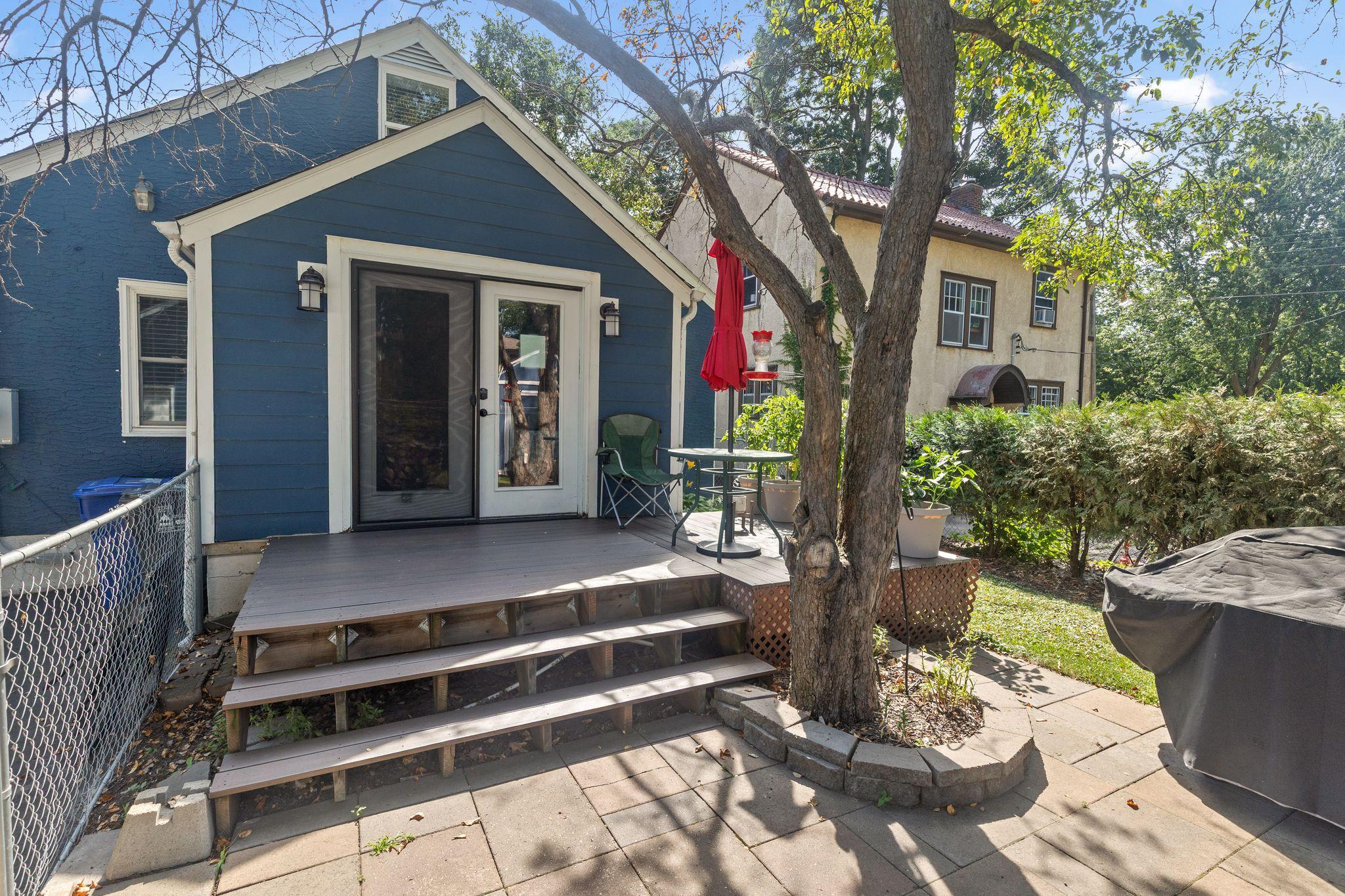 867 Delaware Avenue Property Photo 3