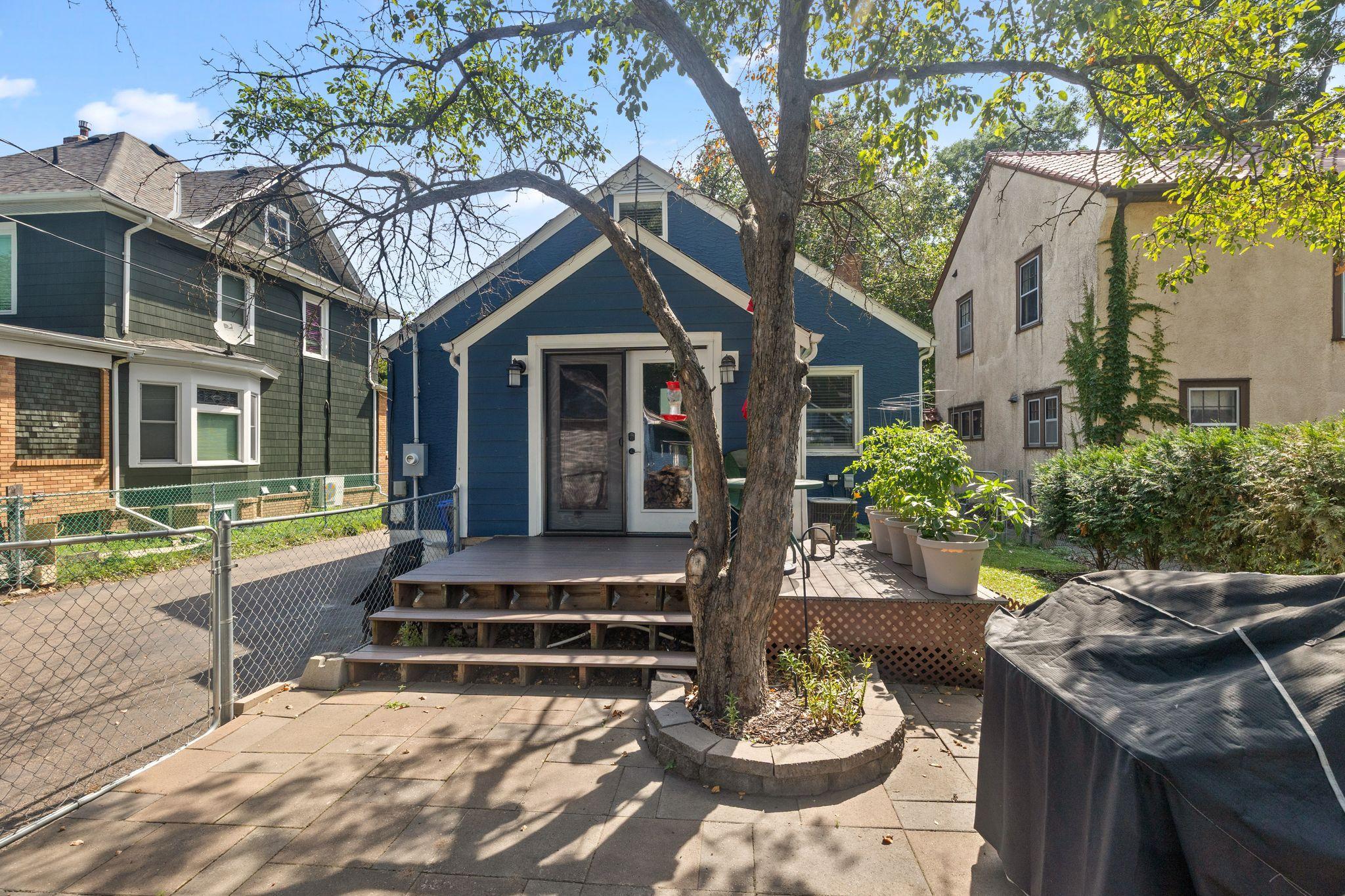 867 Delaware Avenue Property Photo 4