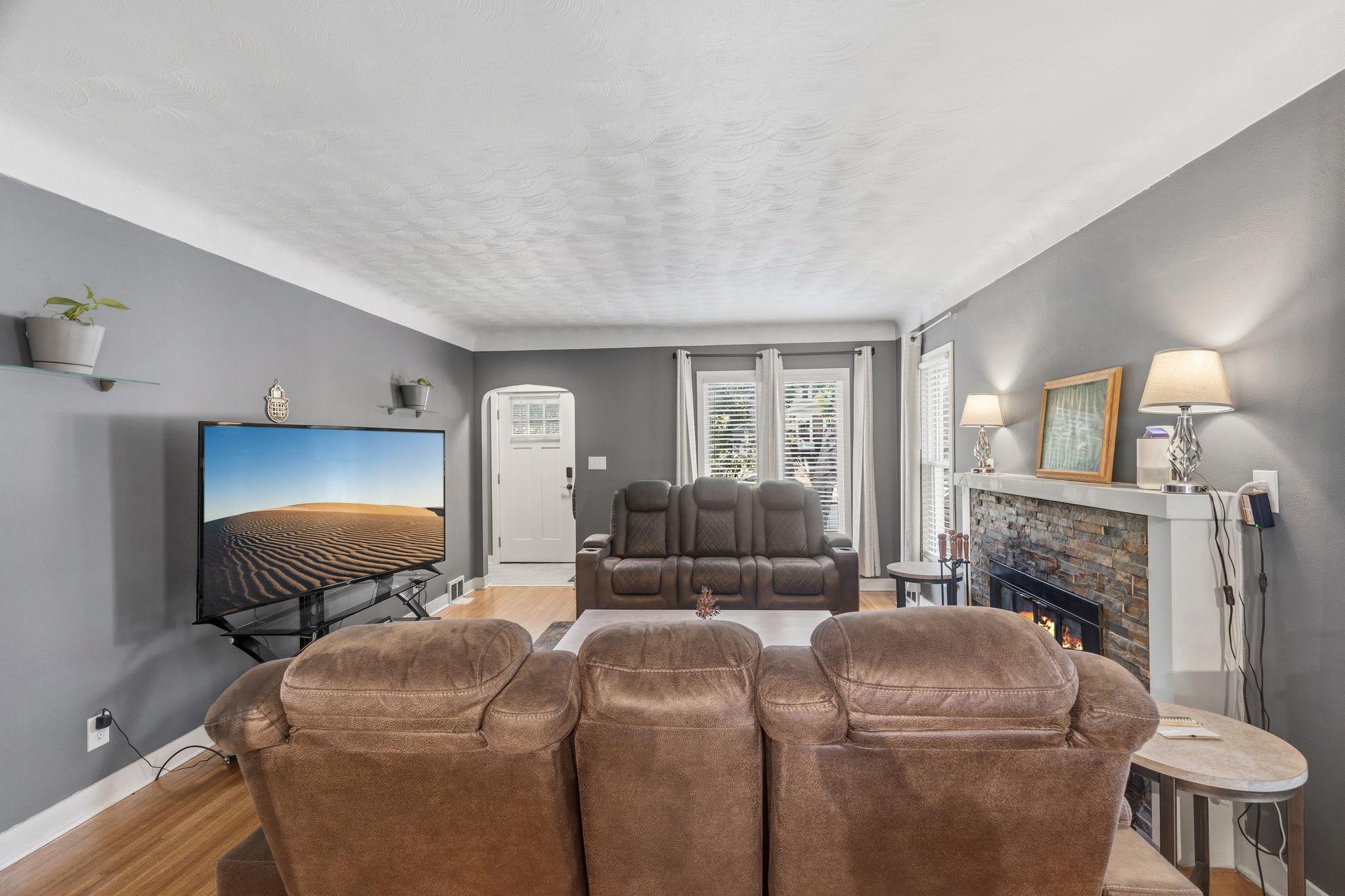 867 Delaware Avenue Property Photo 10
