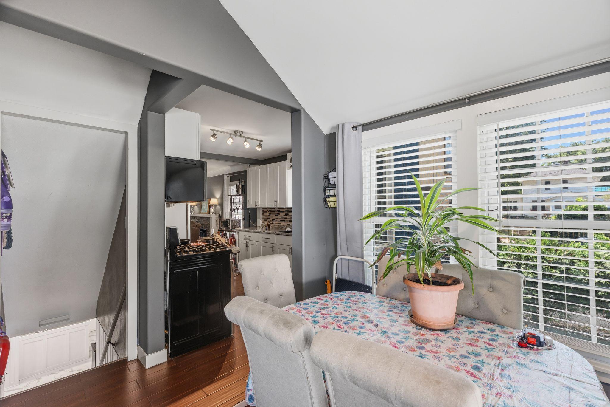 867 Delaware Avenue Property Photo 14