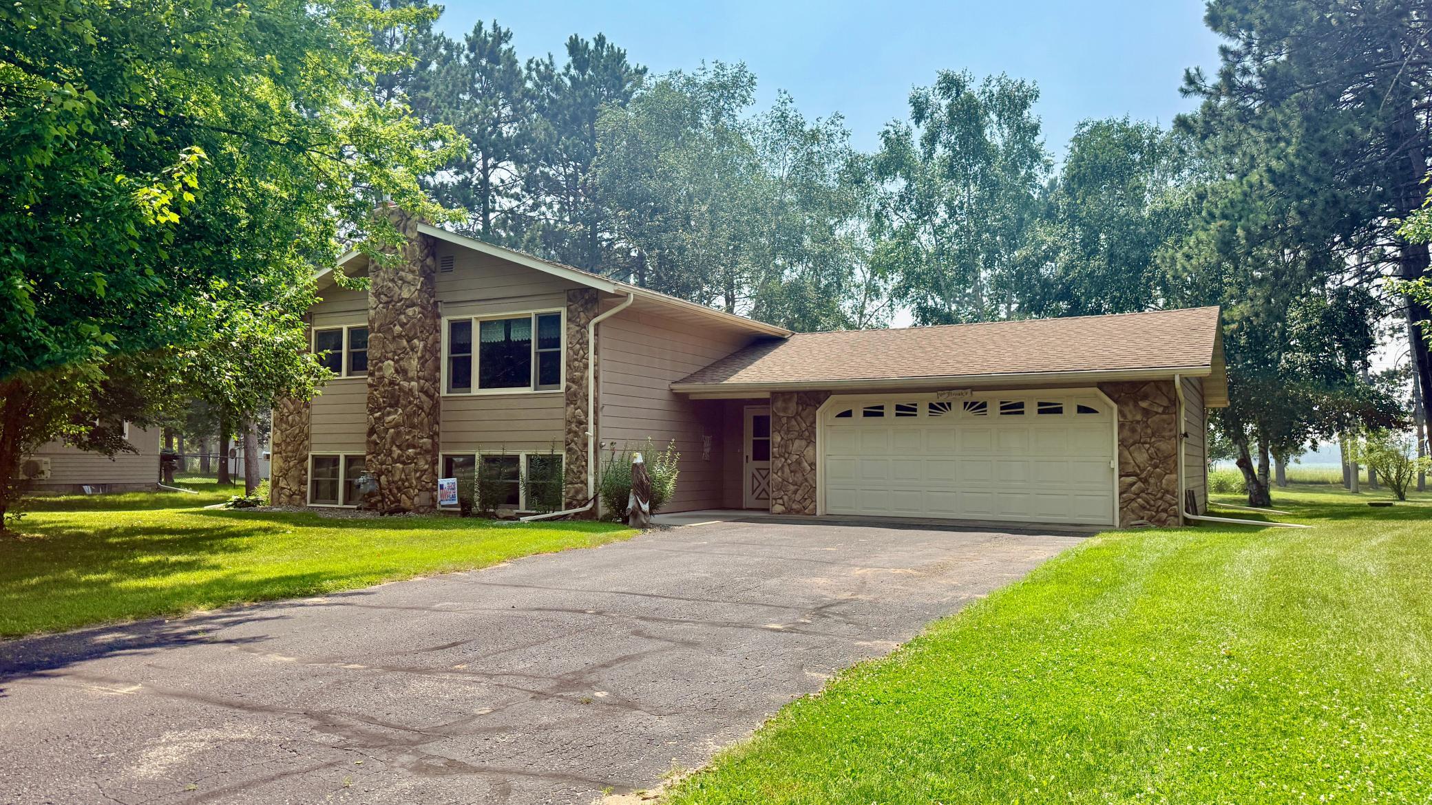 16038 Discovery Circle Property Photo 1