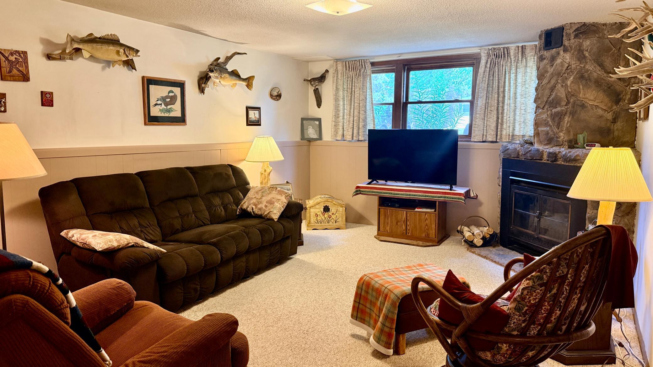 16038 Discovery Circle Property Photo 9