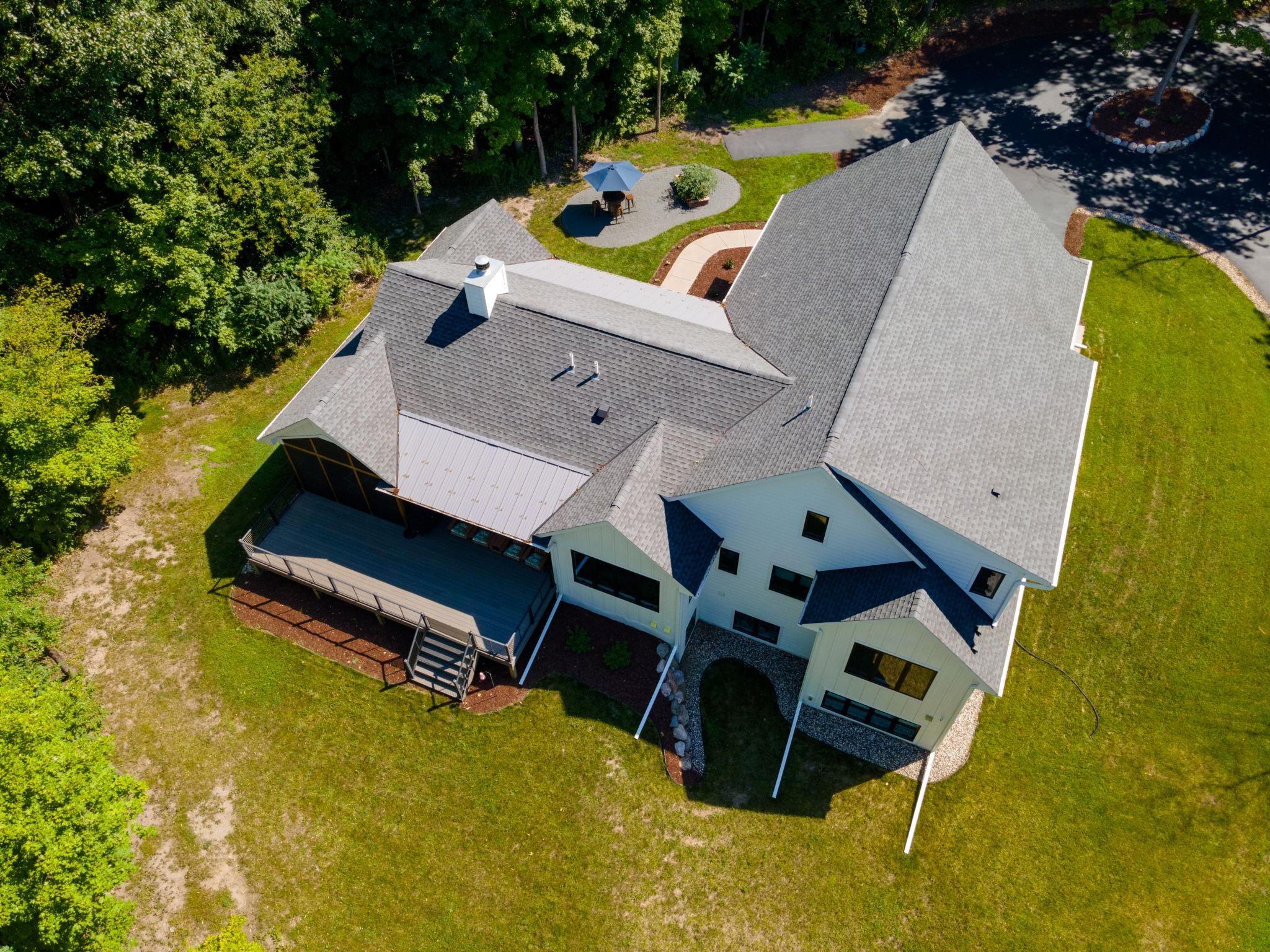 1775 Retreat Circle Property Photo 3