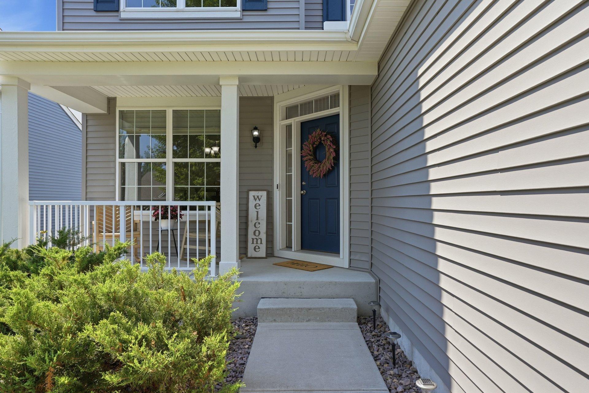 1232 138th Street E Property Photo 2