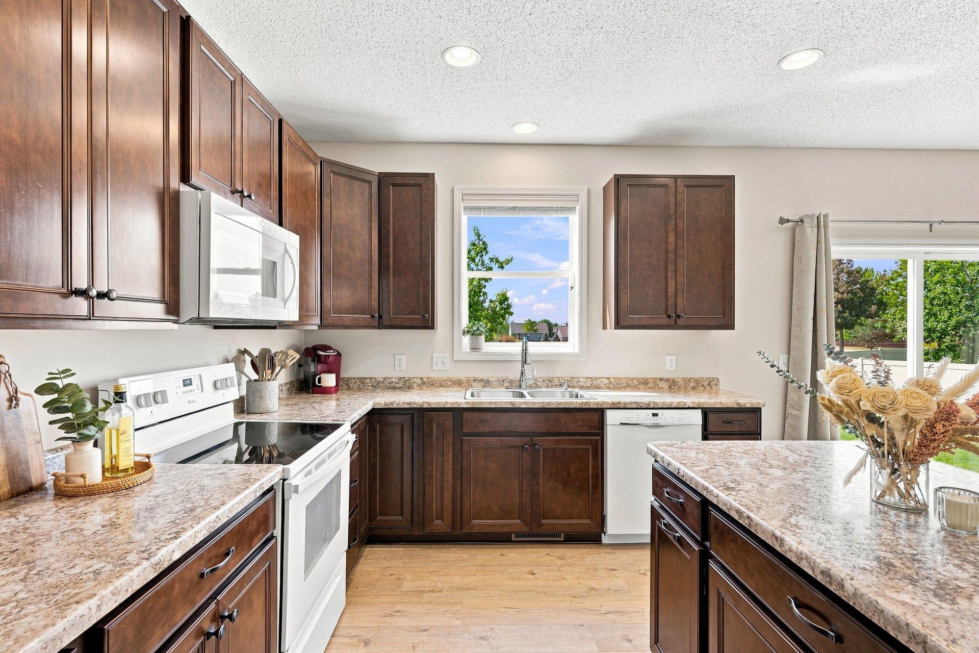 1232 138th Street E Property Photo 11