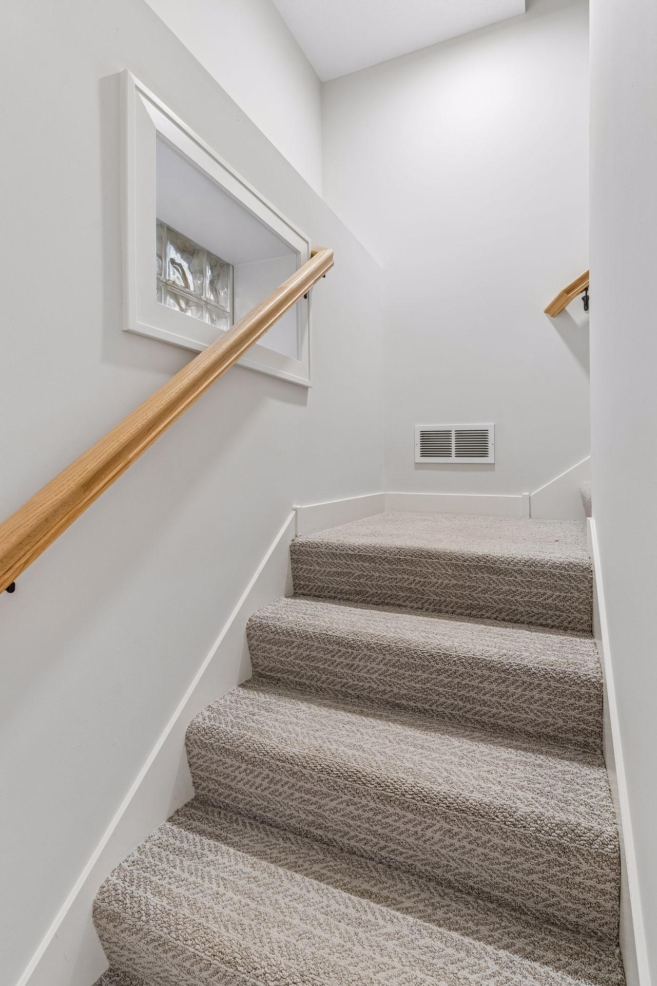 1407 Monroe Street Ne Property Photo 25