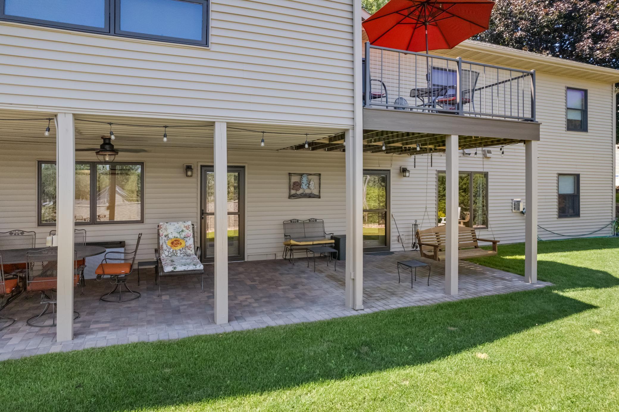 329 2nd Street E Property Photo 24