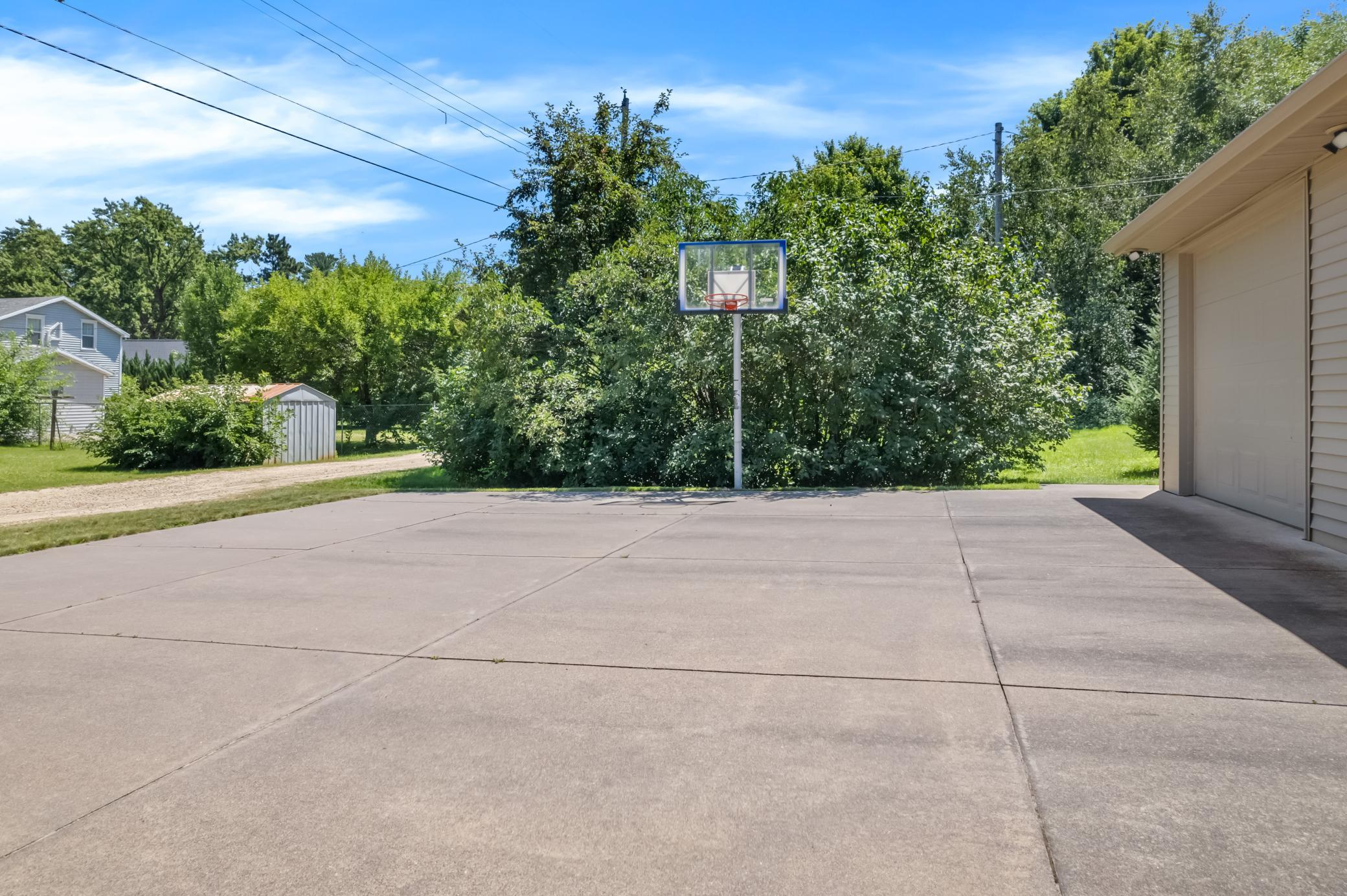 329 2nd Street E Property Photo 31