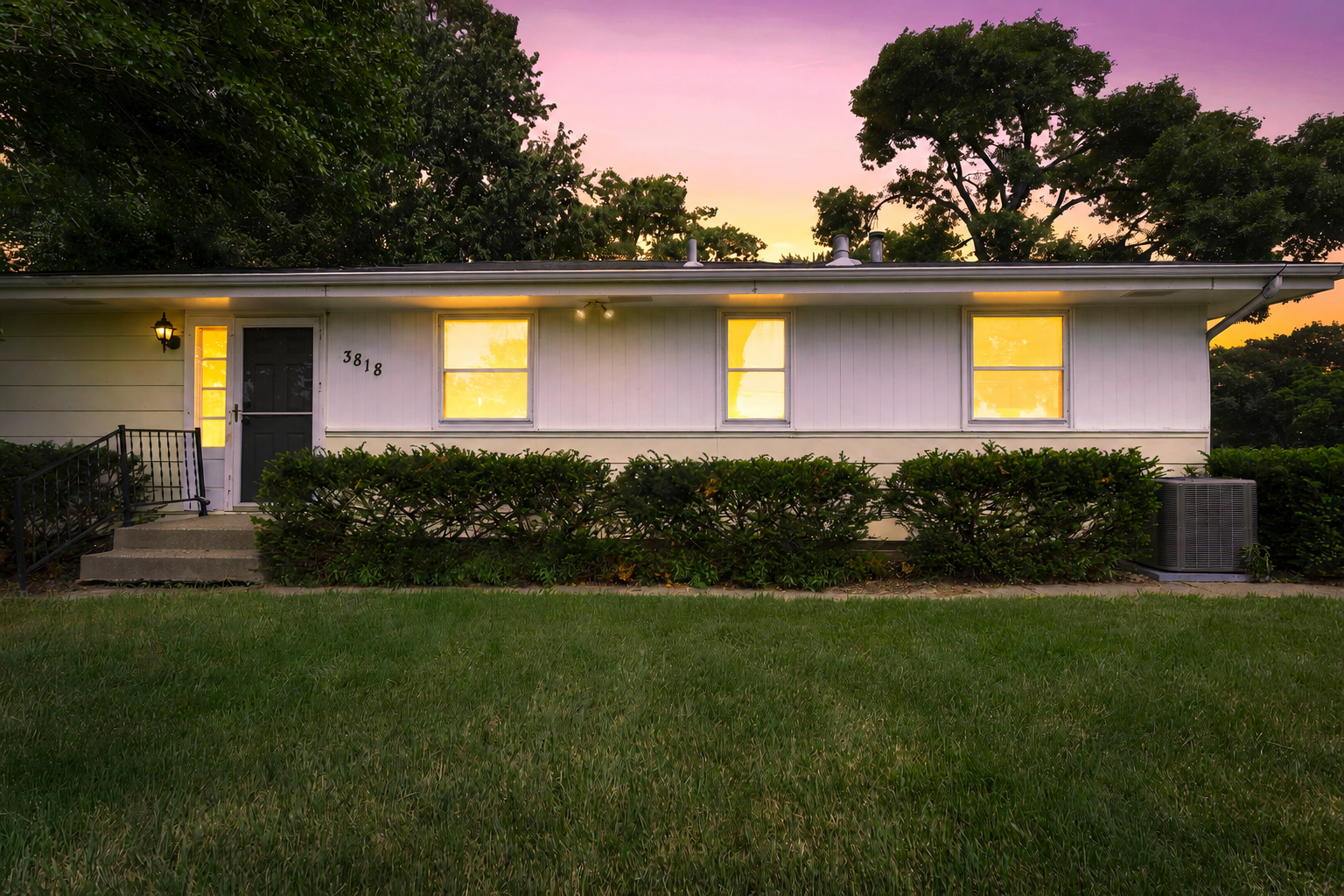 3818 W 103rd Street
