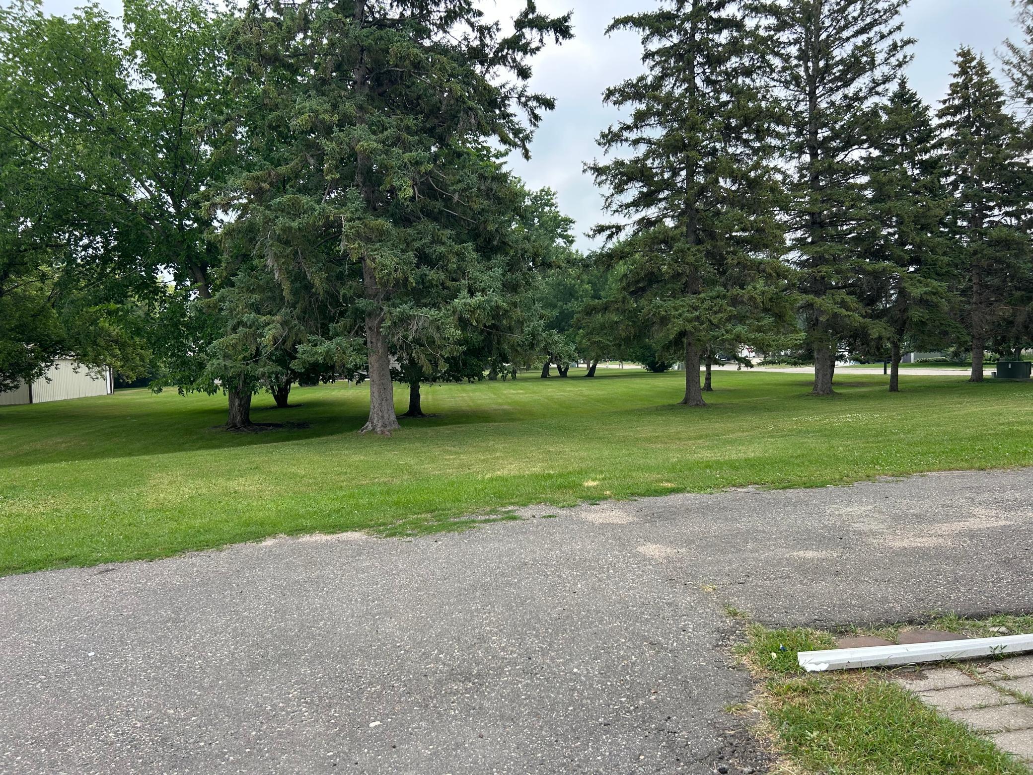 601 11th Street E Property Photo 15