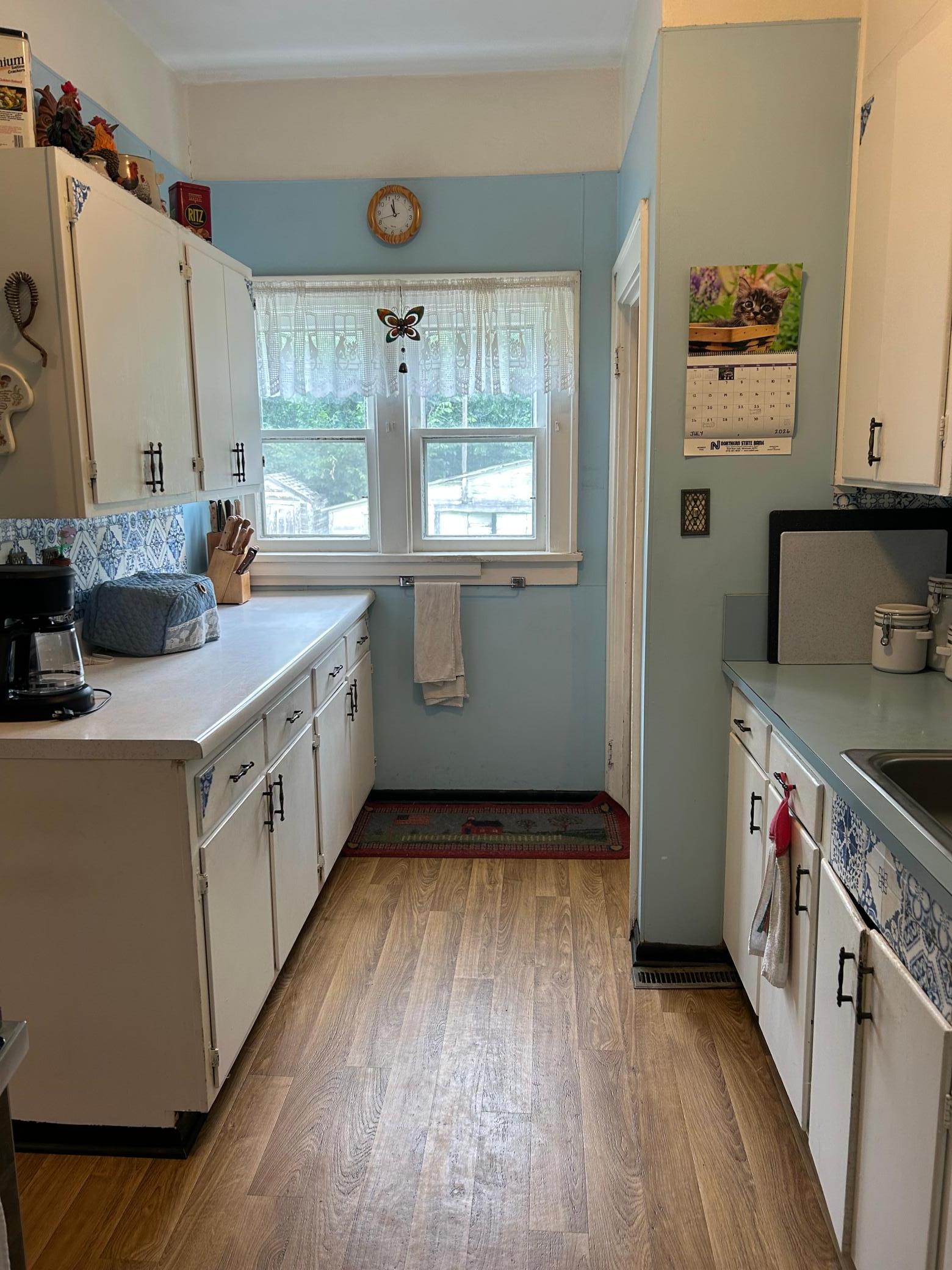 601 11th Street E Property Photo 21