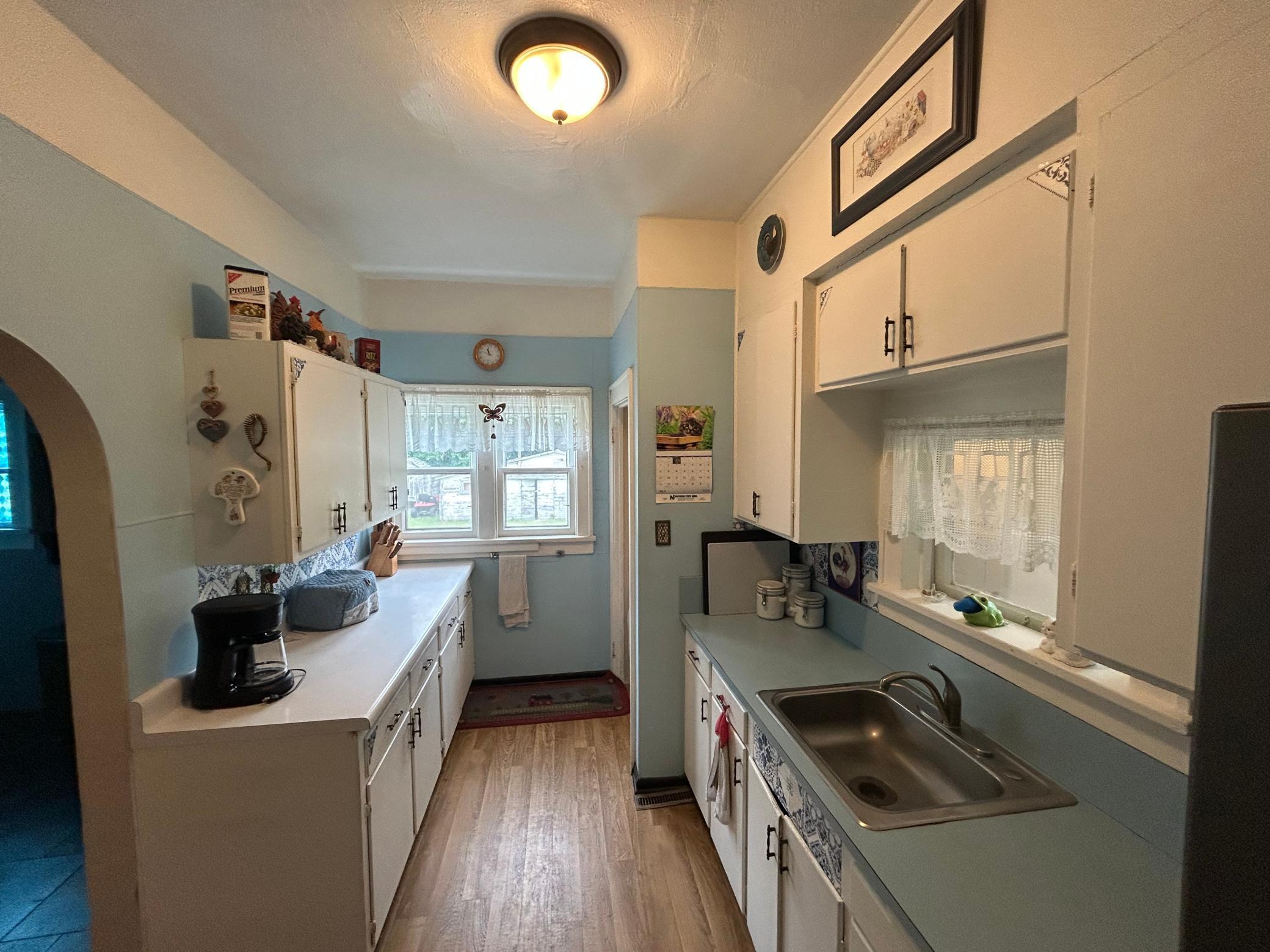 601 11th Street E Property Photo 22