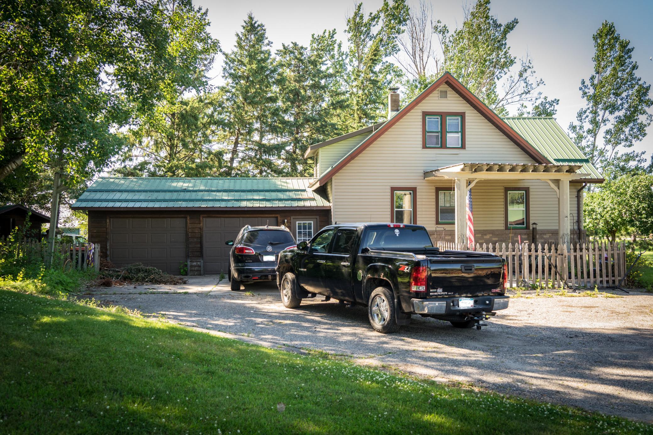 105 N Highway 71 Property Photo 2