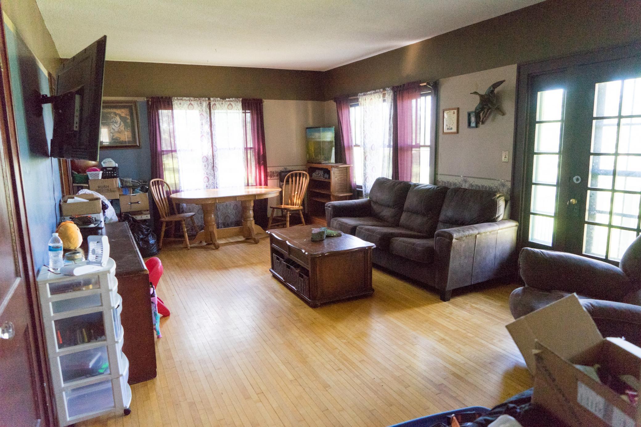 105 N Highway 71 Property Photo 6