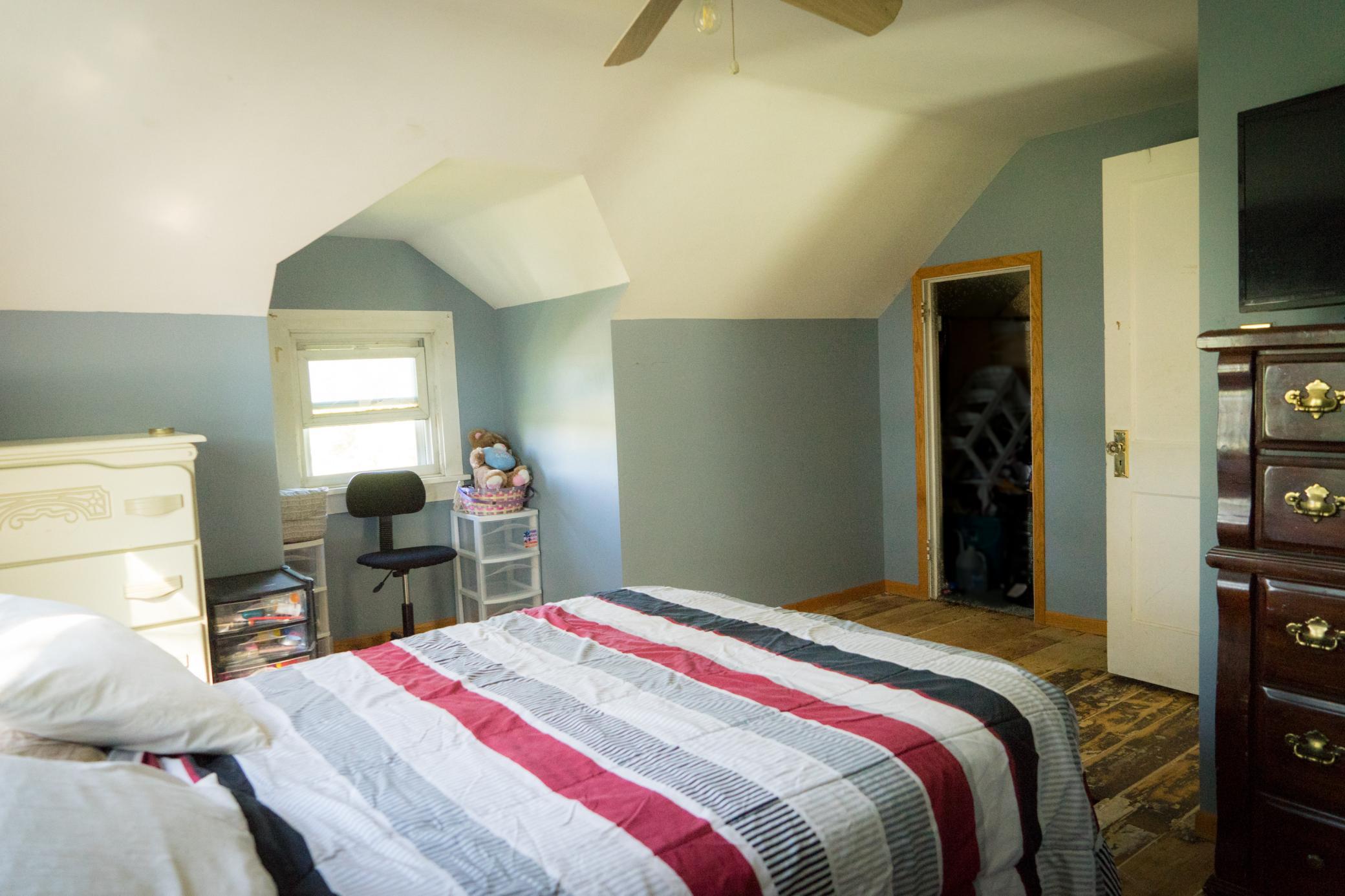 105 N Highway 71 Property Photo 9