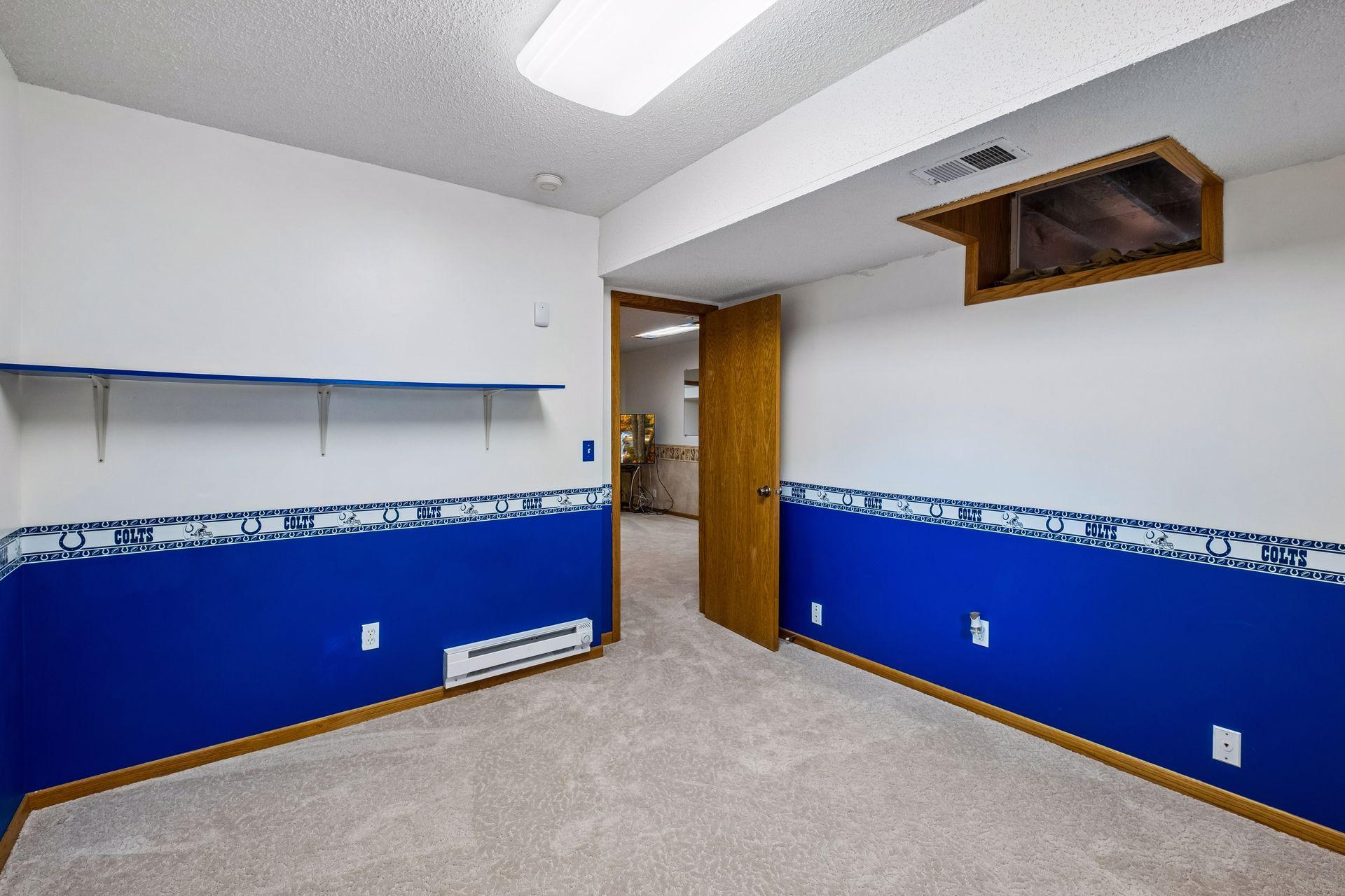 2248 James Street Property Photo 36