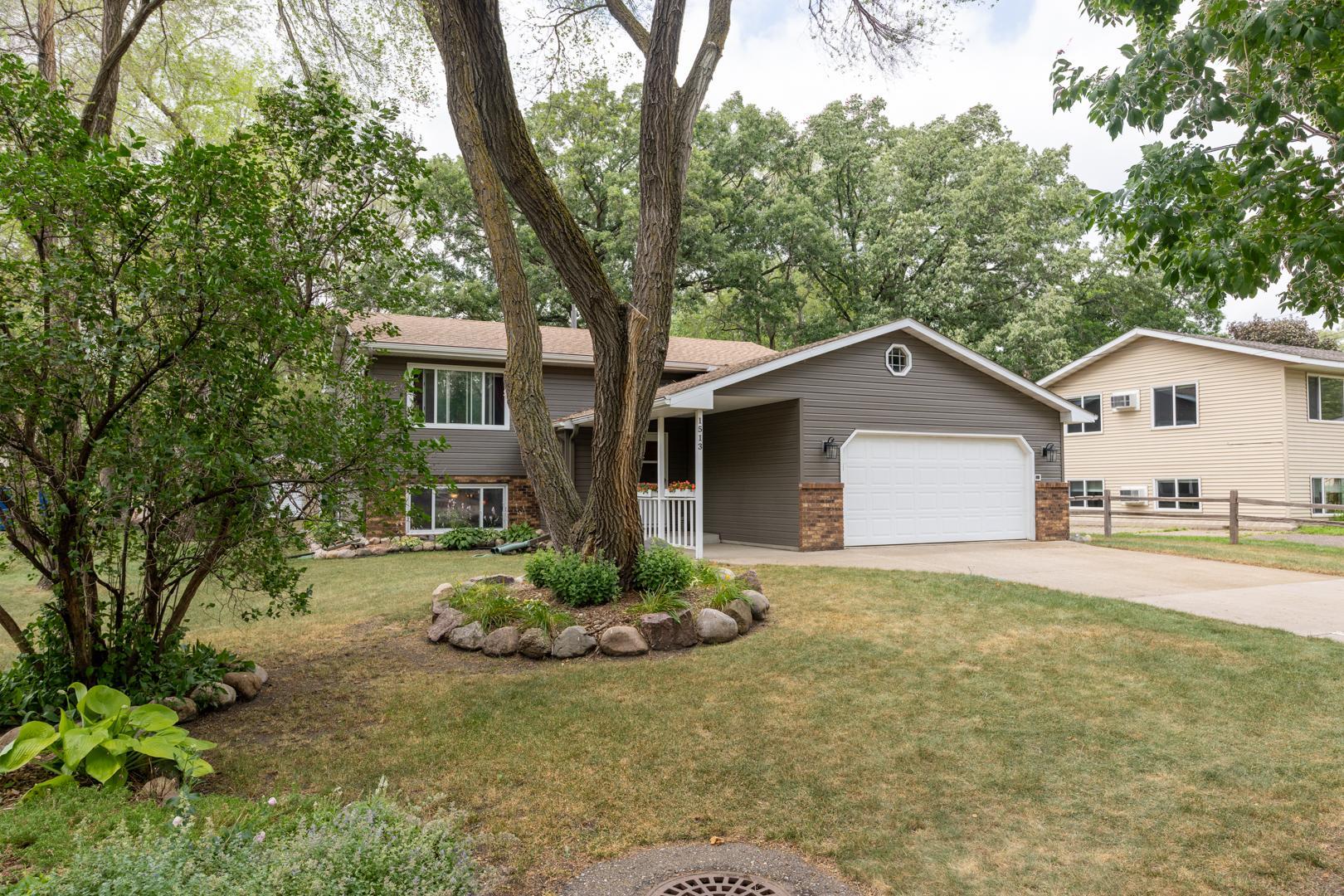 1513 32nd Avenue N Property Photo 1