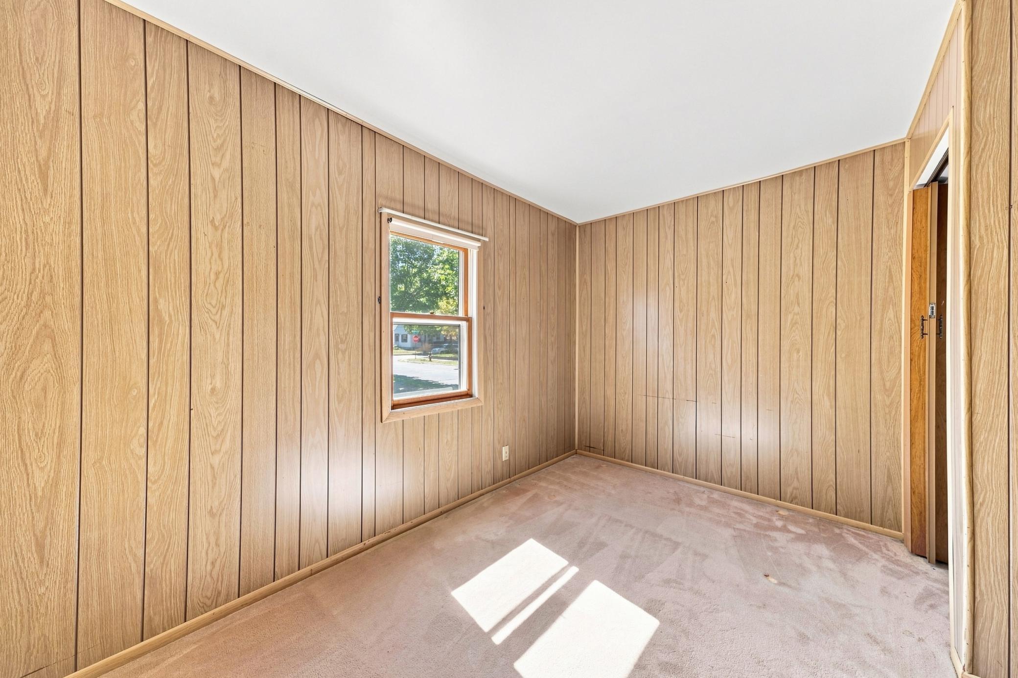 5210 Colfax Avenue N Property Photo 10