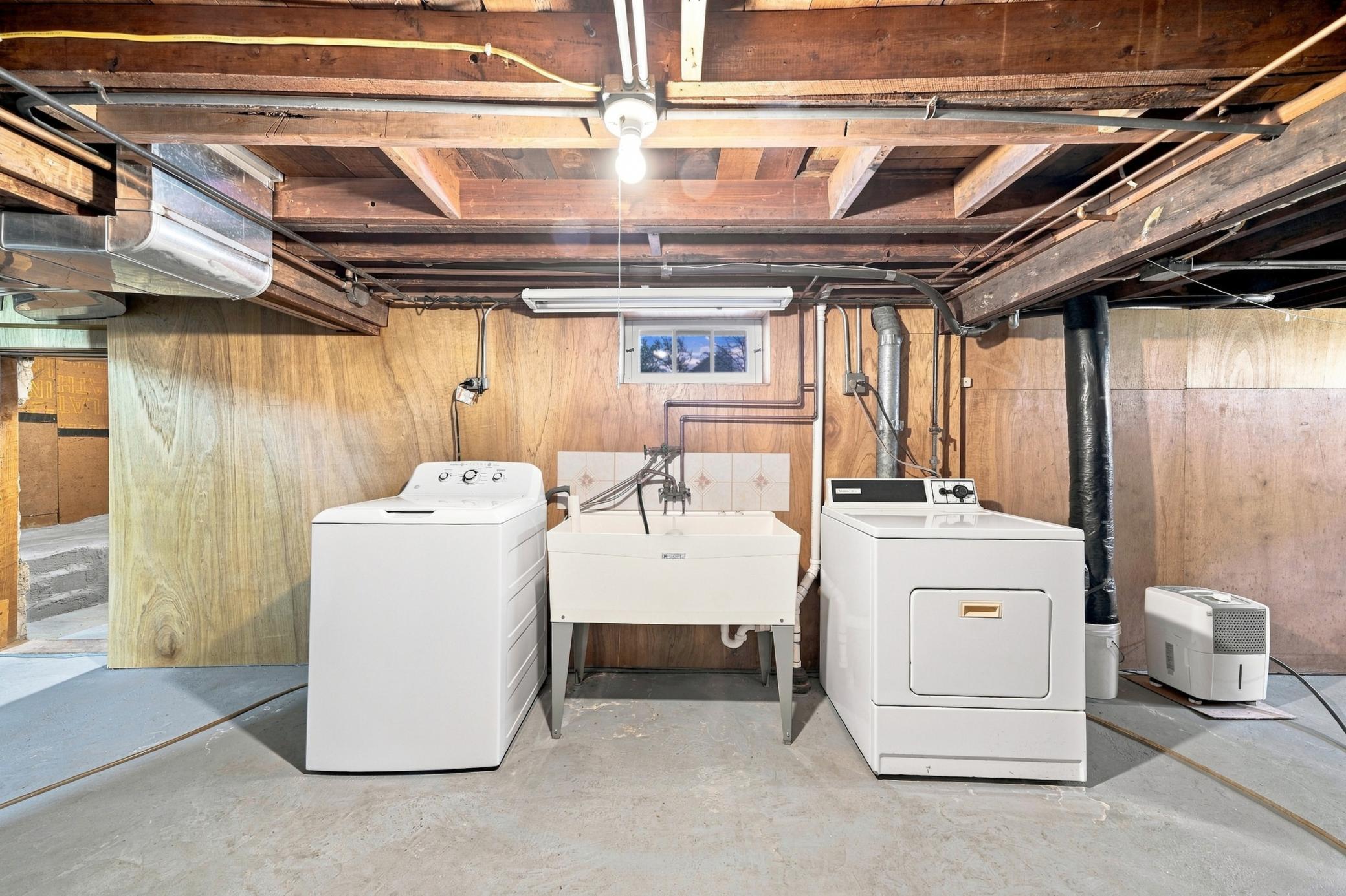 5210 Colfax Avenue N Property Photo 17