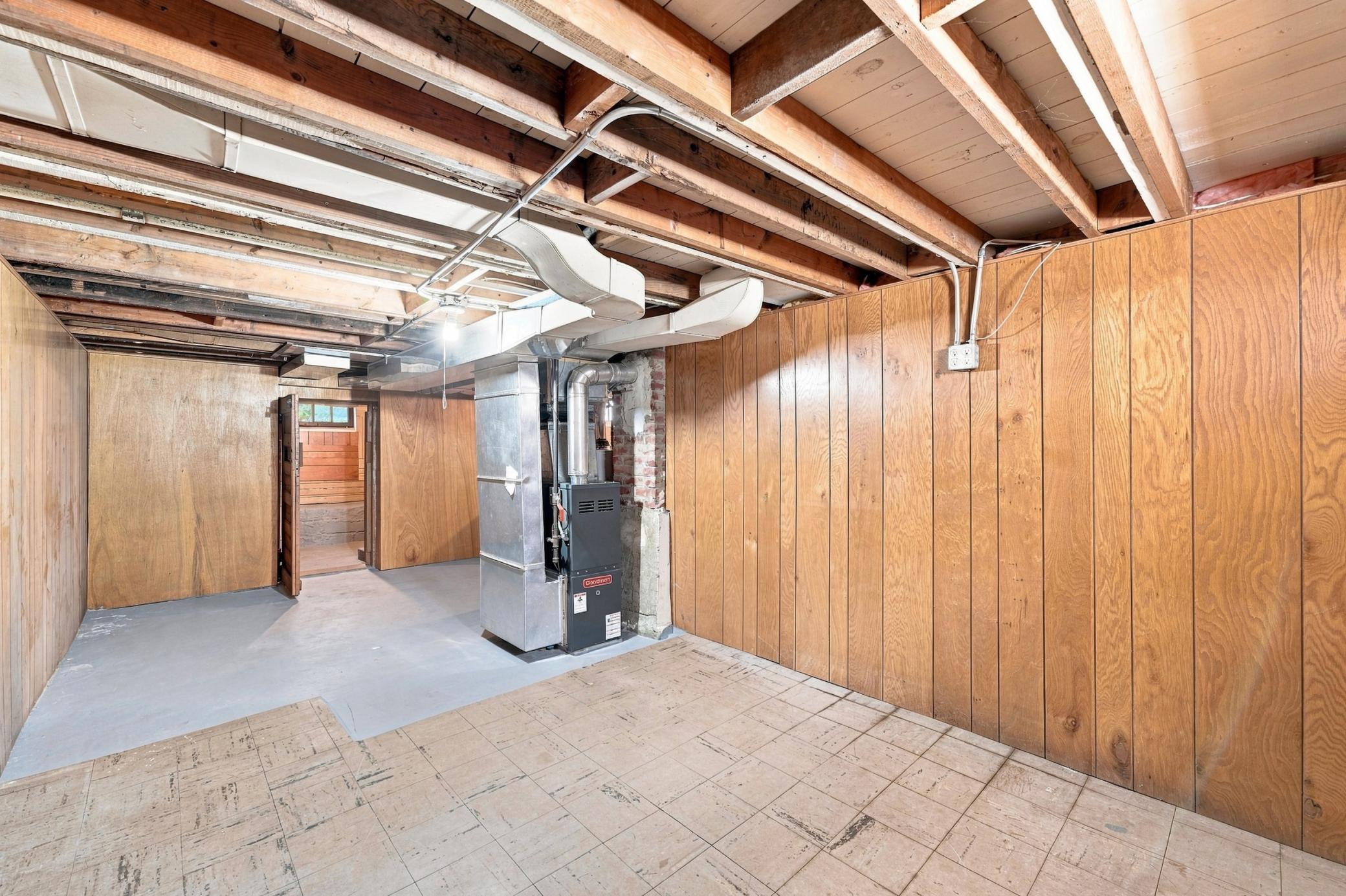 5210 Colfax Avenue N Property Photo 21