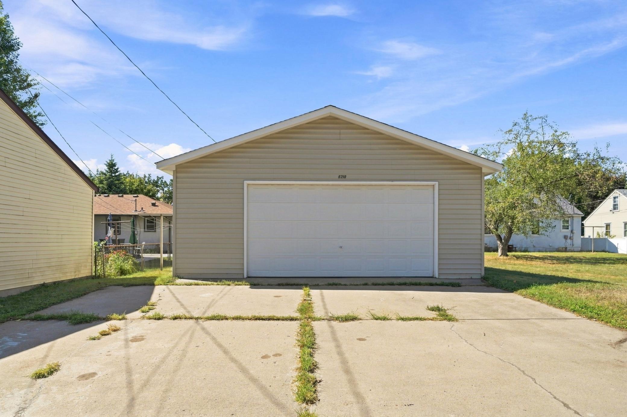 5210 Colfax Avenue N Property Photo 24