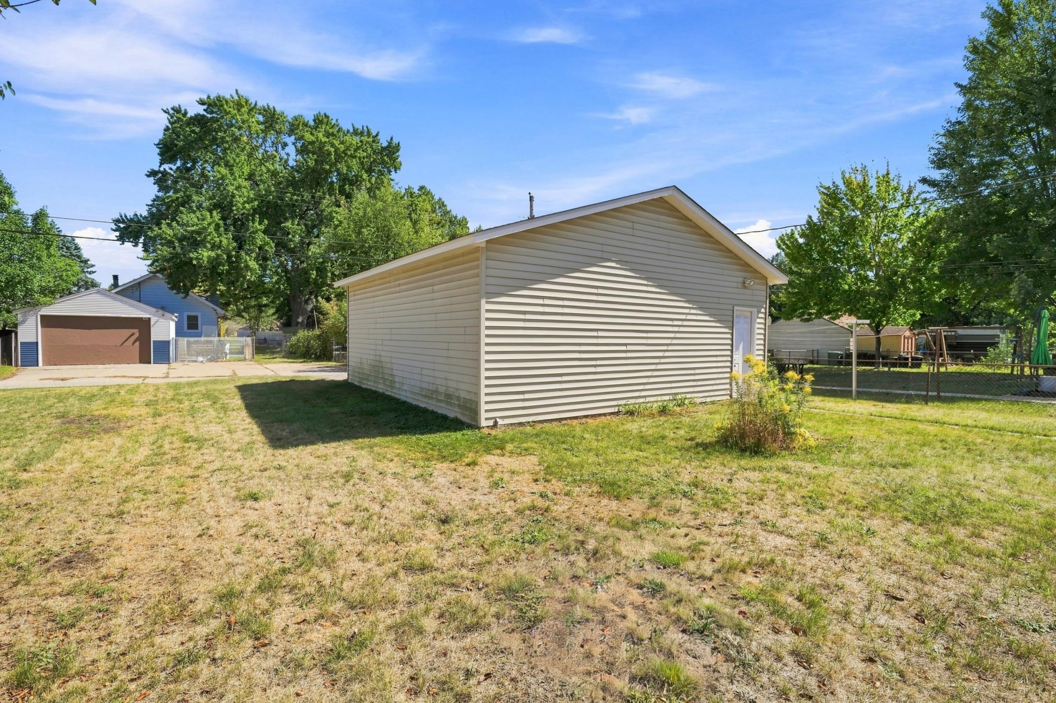 5210 Colfax Avenue N Property Photo 26