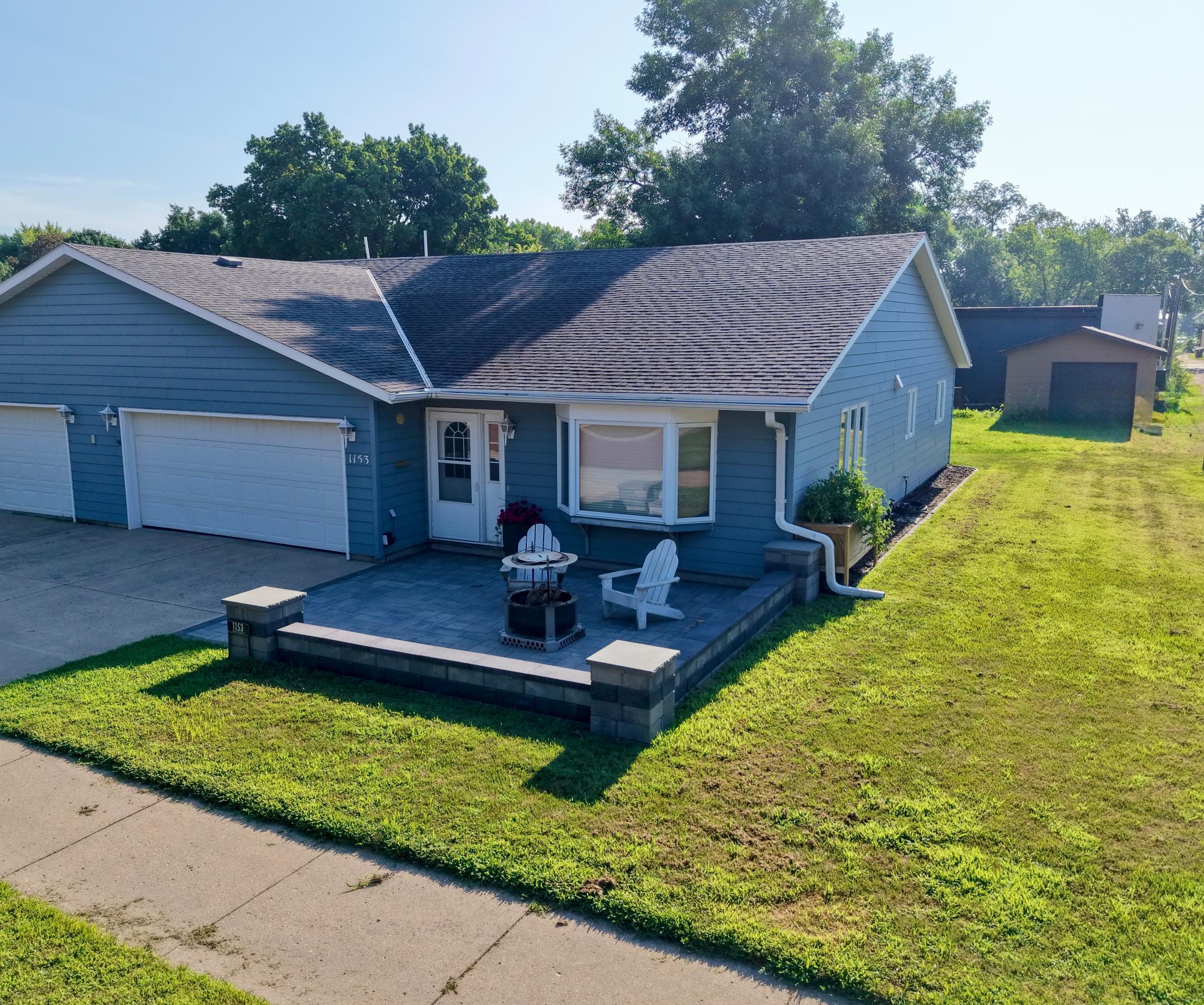 1153 5th Avenue Property Photo 1