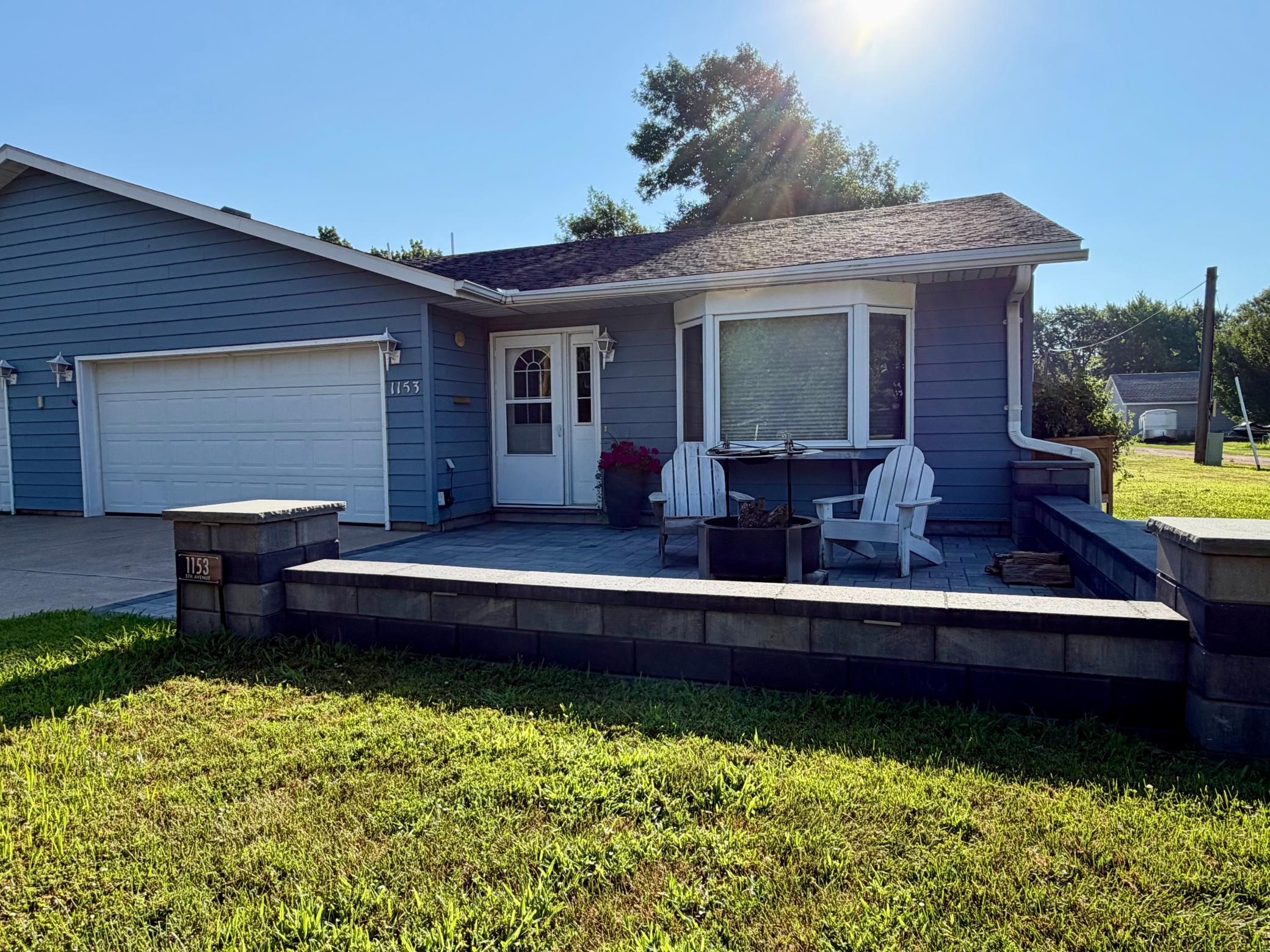 1153 5th Avenue Property Photo 4