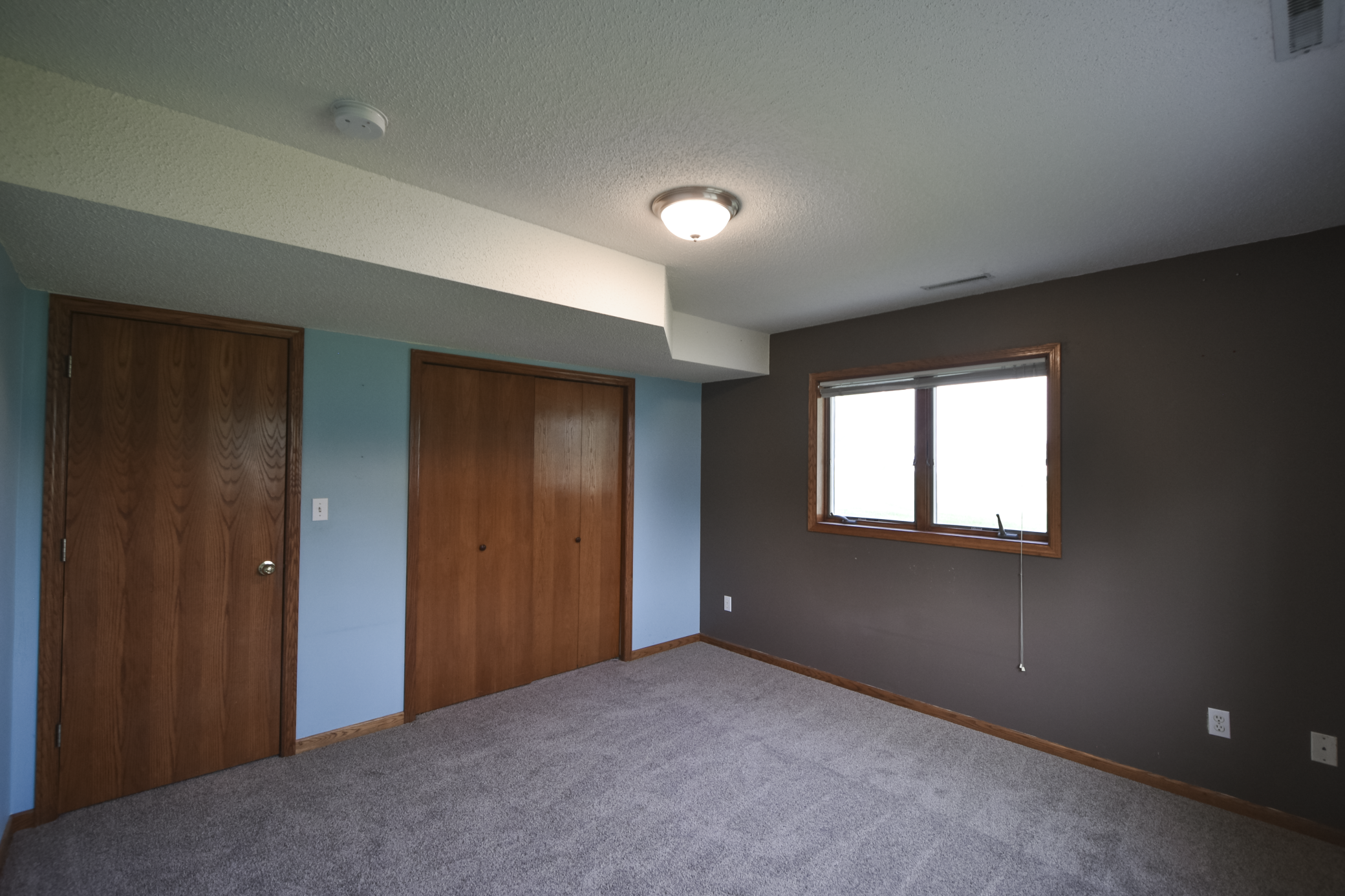 1002 W 2nd Street Property Photo 22