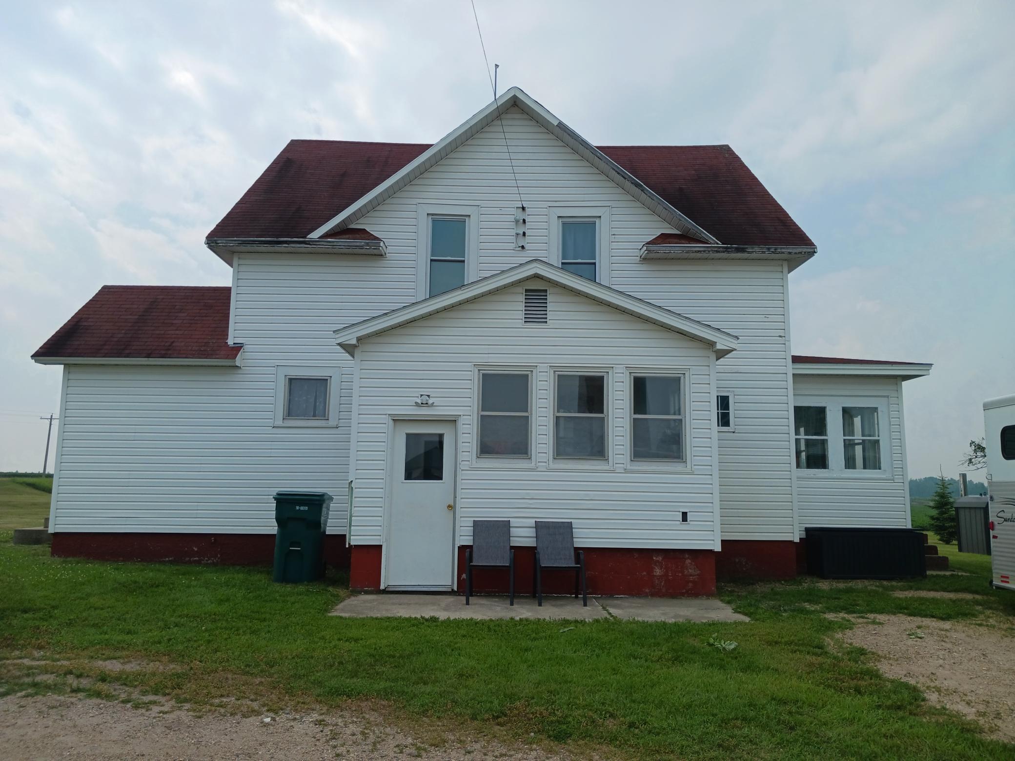 28177 County Highway 73 Property Photo 2