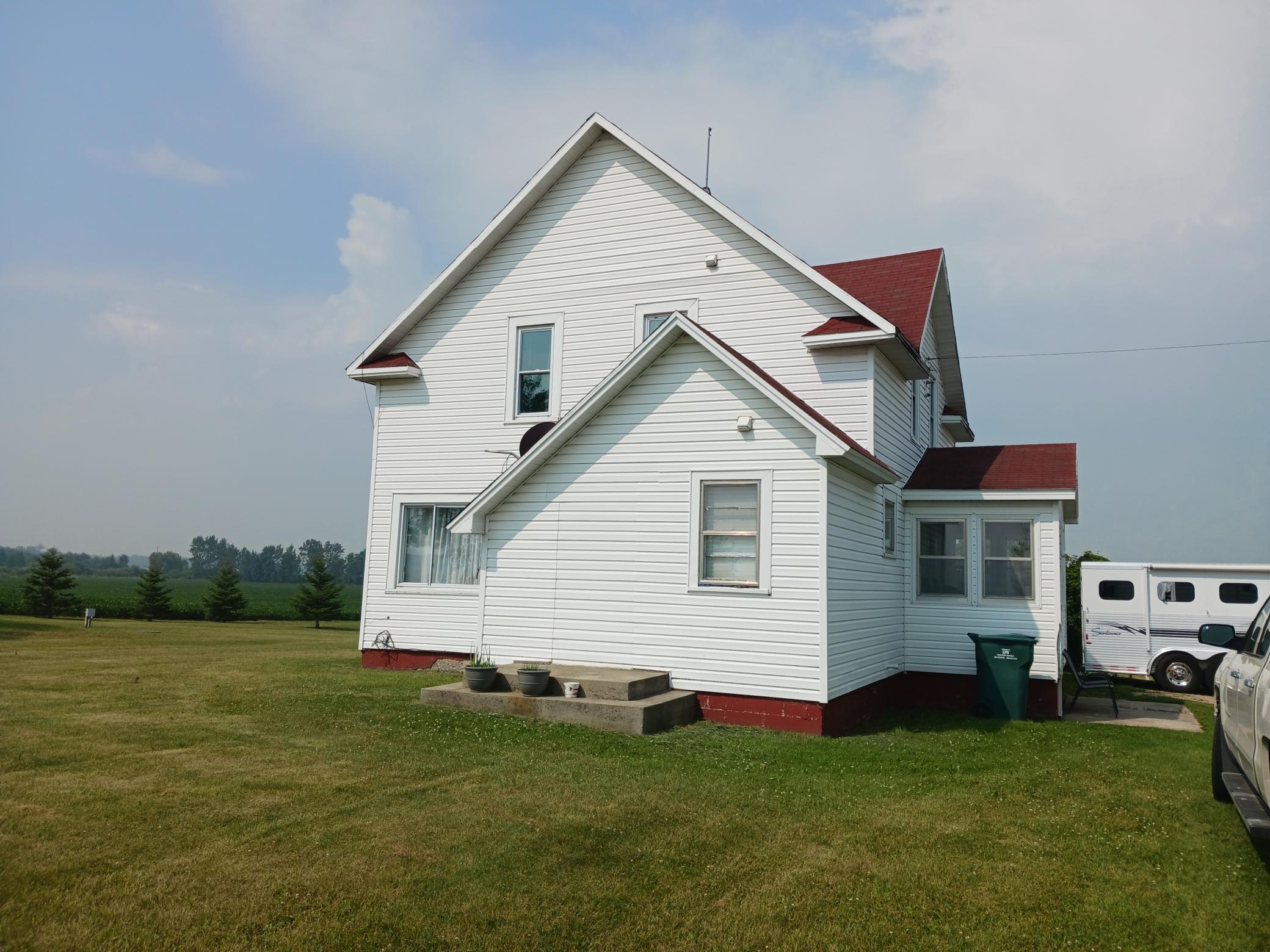 28177 County Highway 73 Property Photo 3