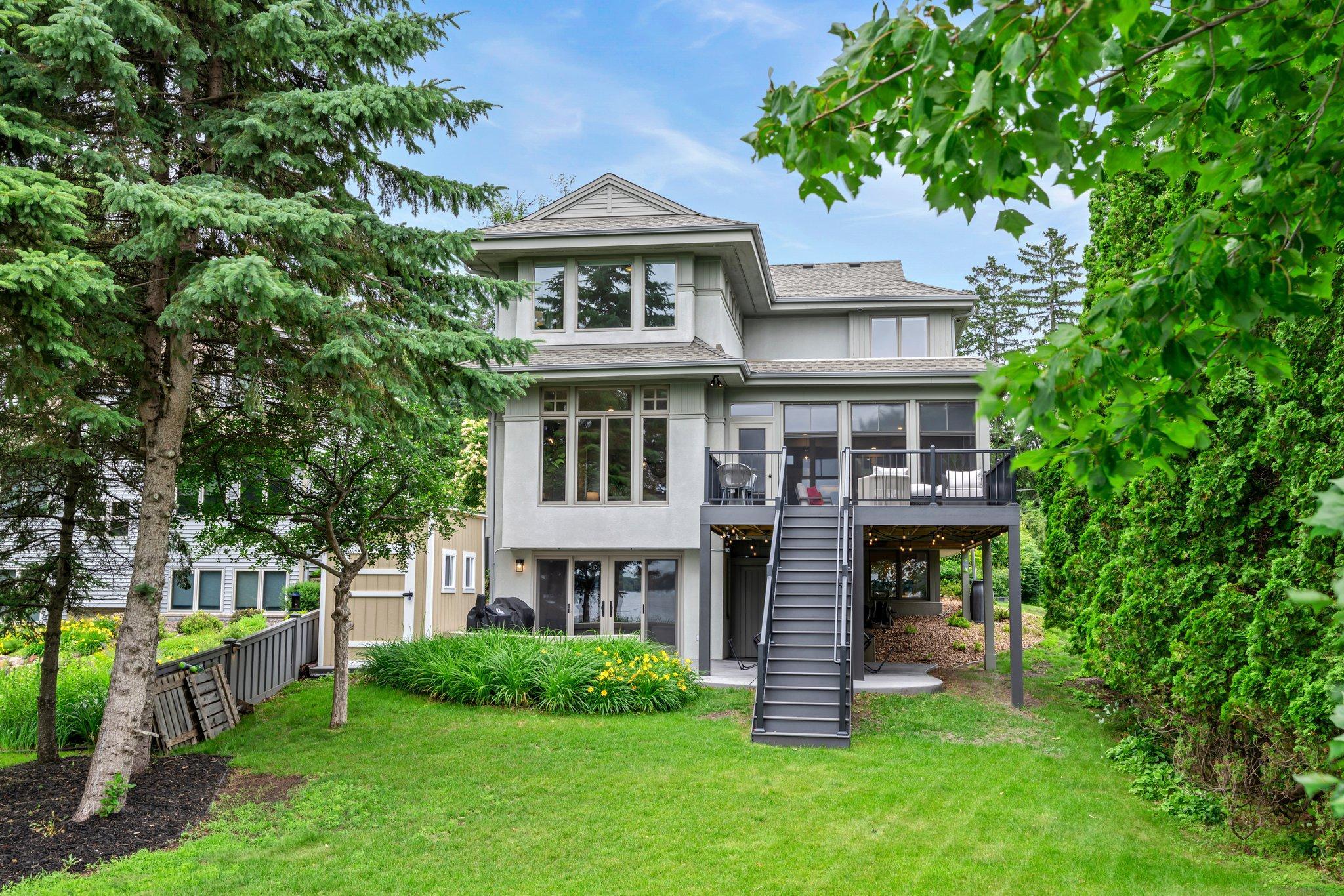 1161 Park Avenue Property Photo 1
