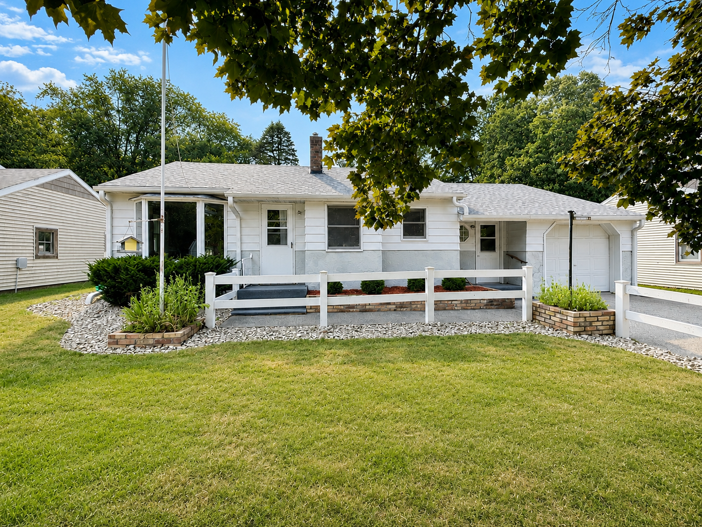 172 Charles Avenue Property Photo 1