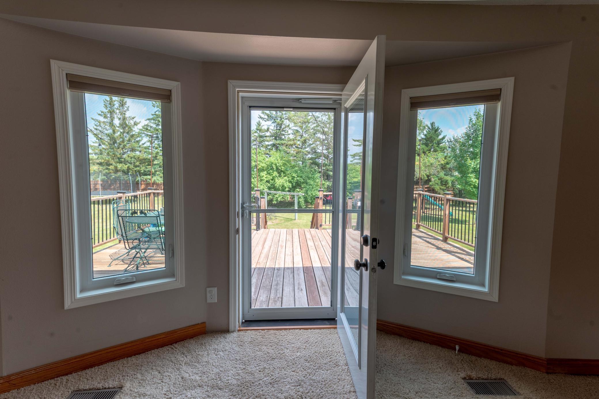 512 Pinetree Drive Property Photo 15