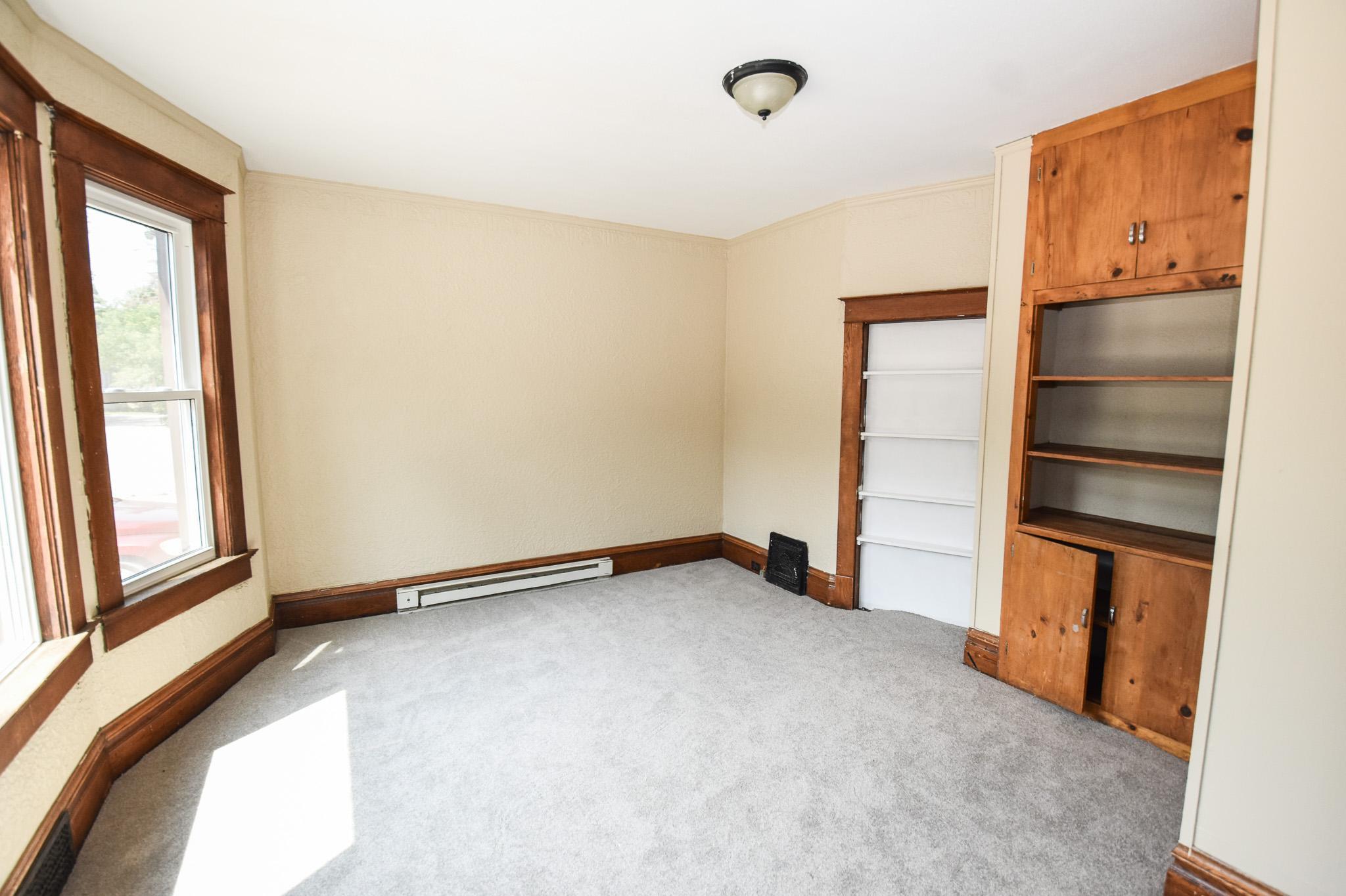 1114 University Drive N Property Photo 7