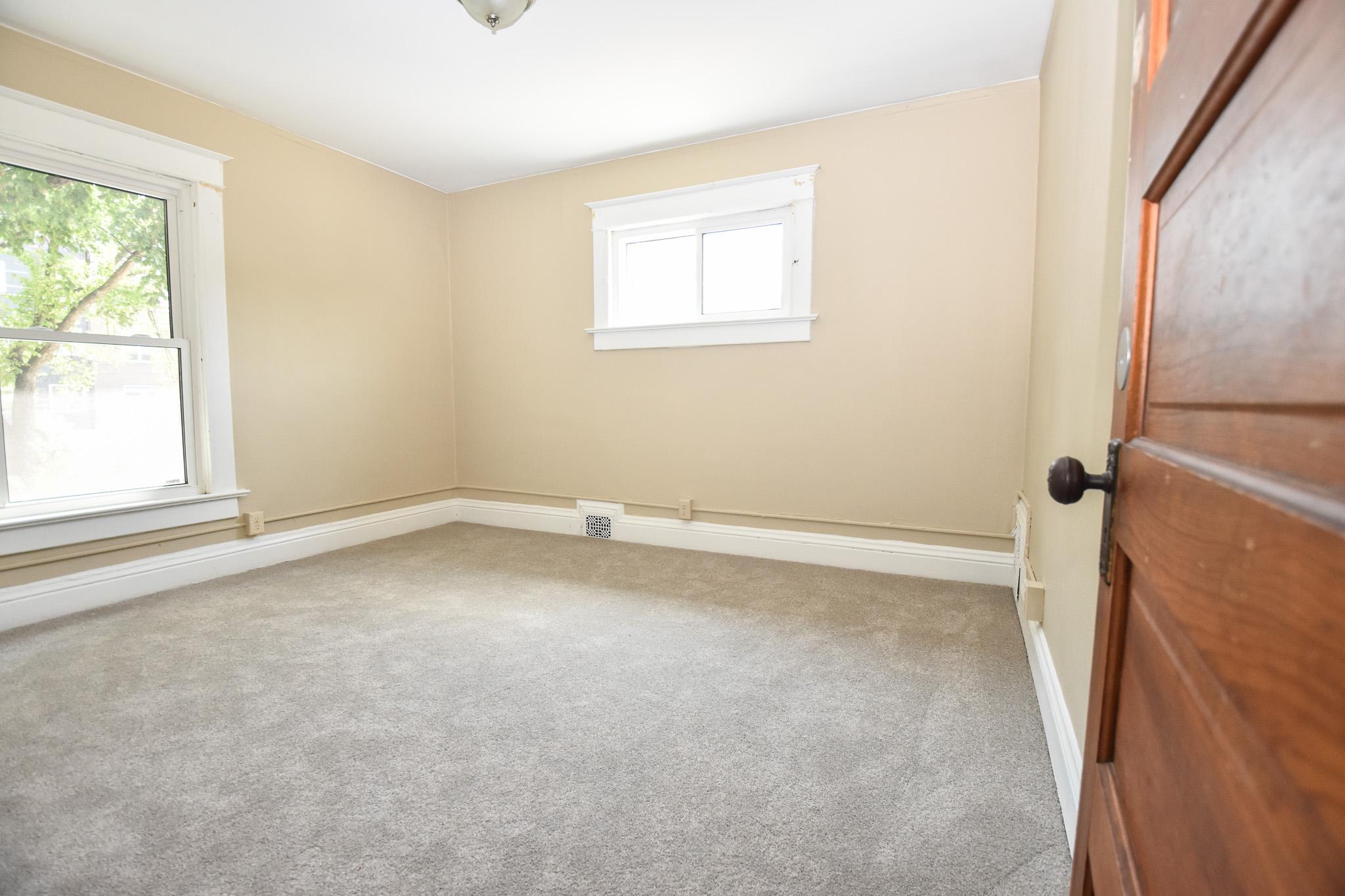 1114 University Drive N Property Photo 13