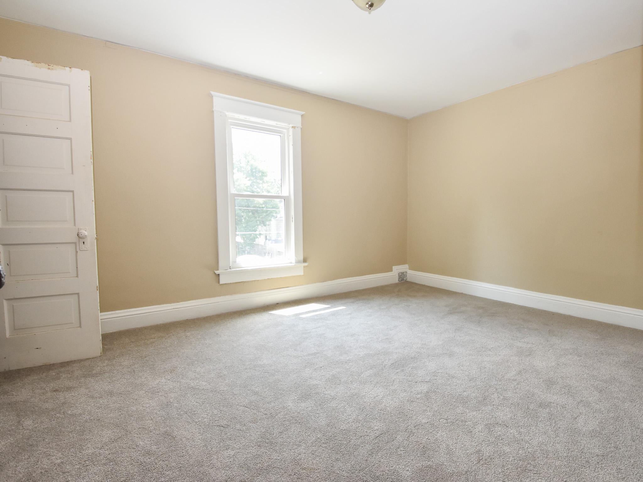 1114 University Drive N Property Photo 17