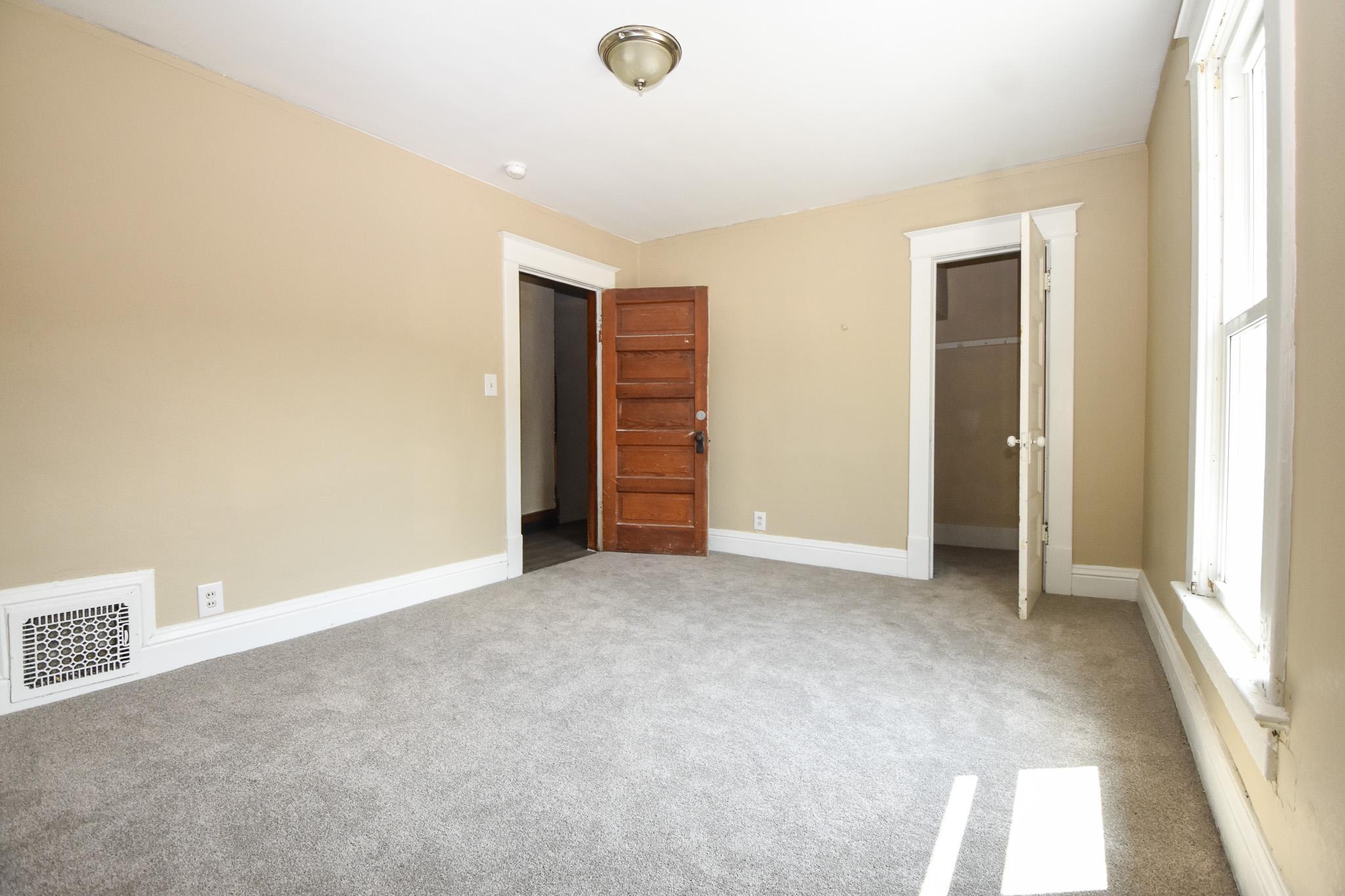 1114 University Drive N Property Photo 19