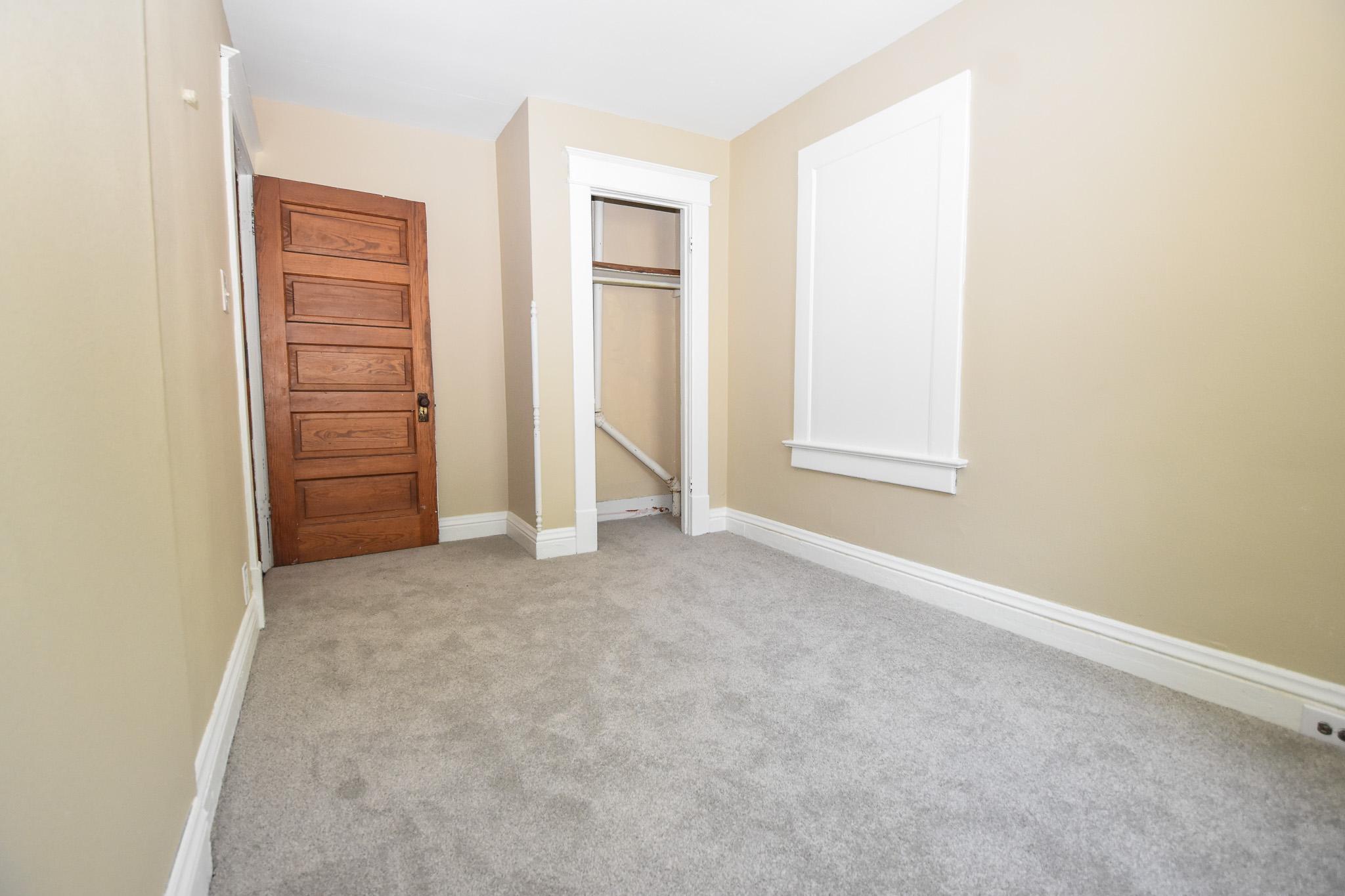 1114 University Drive N Property Photo 22