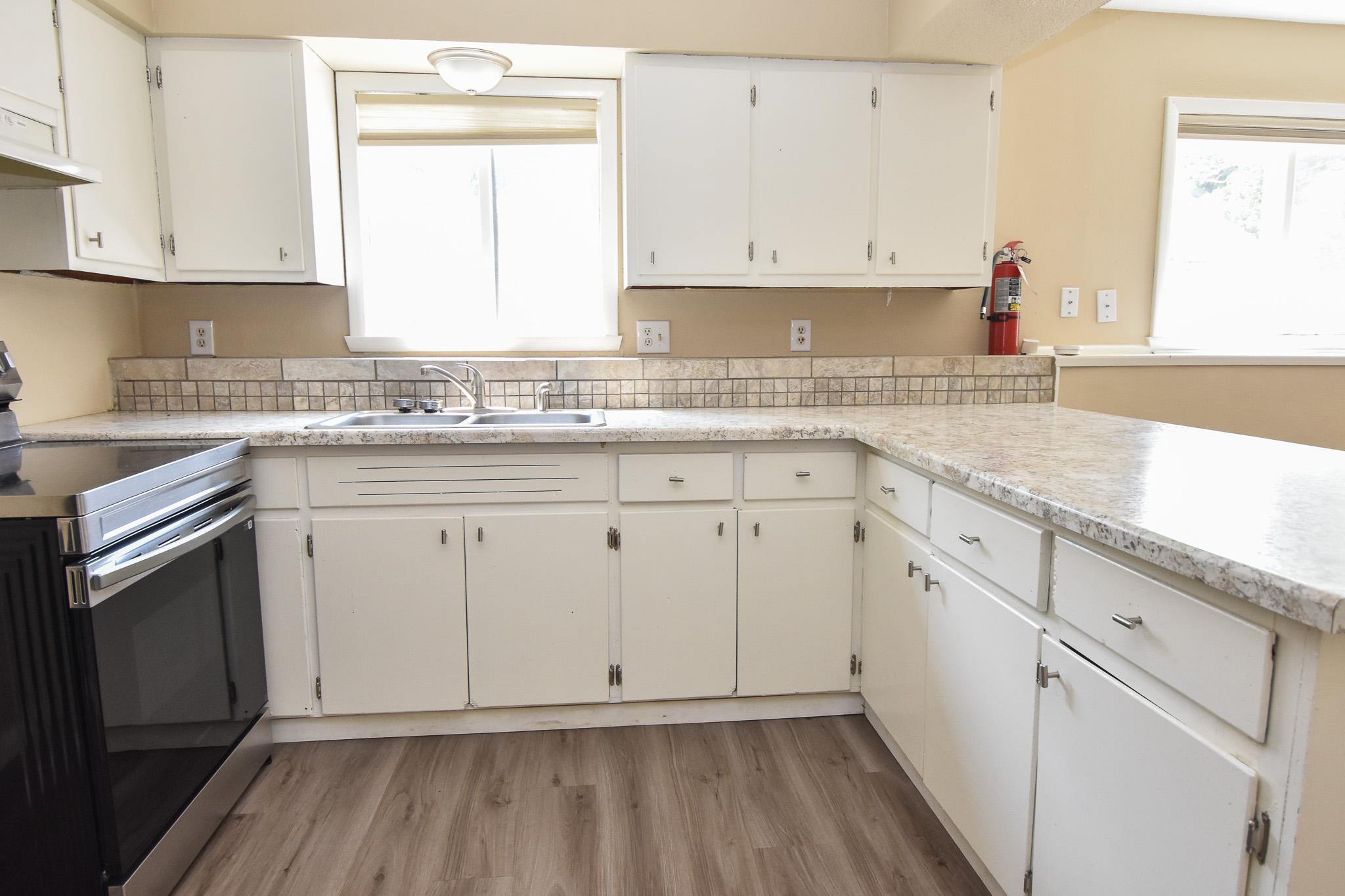 1114 University Drive N Property Photo 32