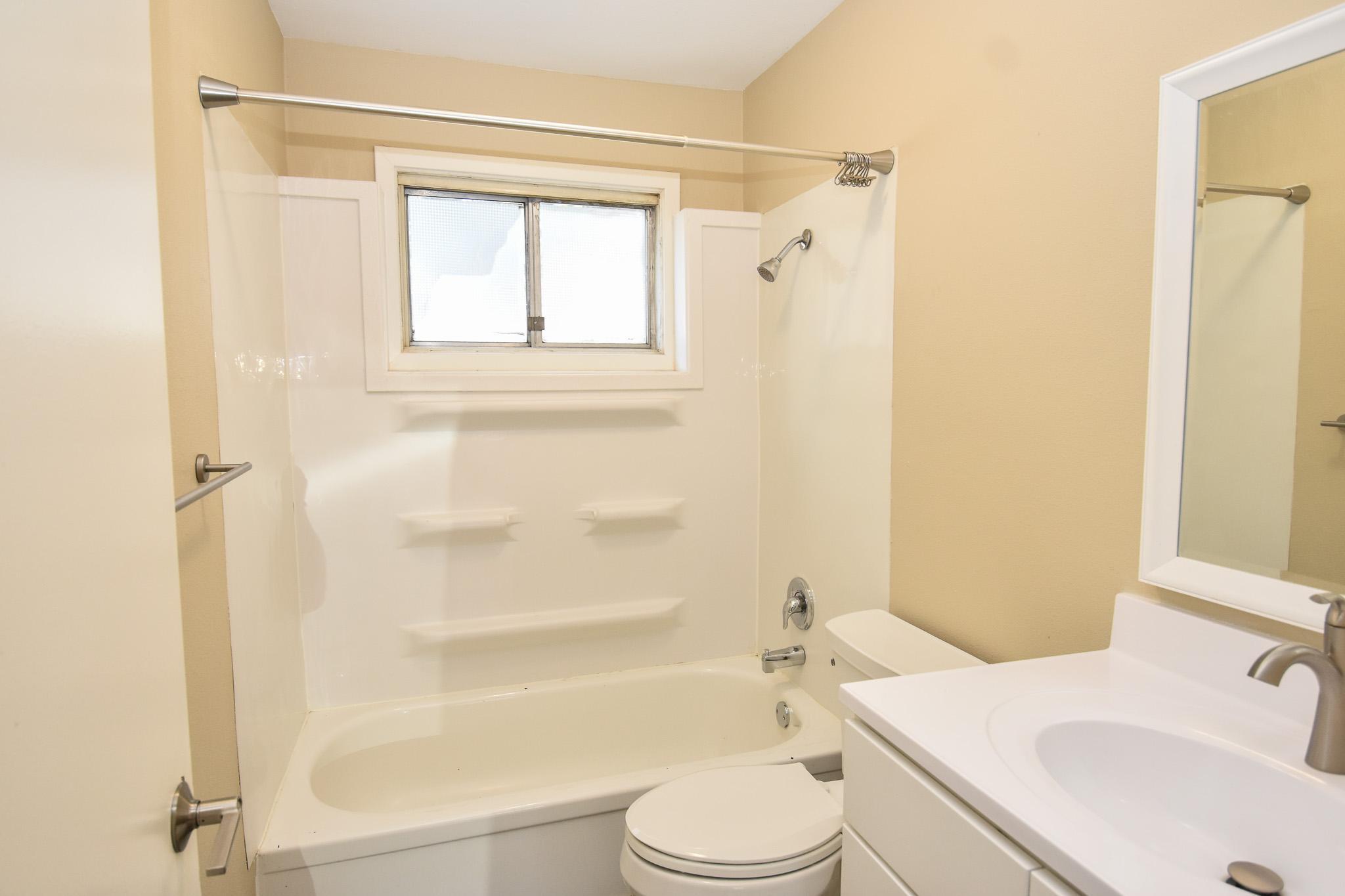 1114 University Drive N Property Photo 34