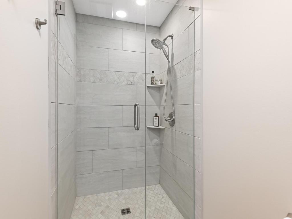 8401 Passfield Turn Property Photo 20