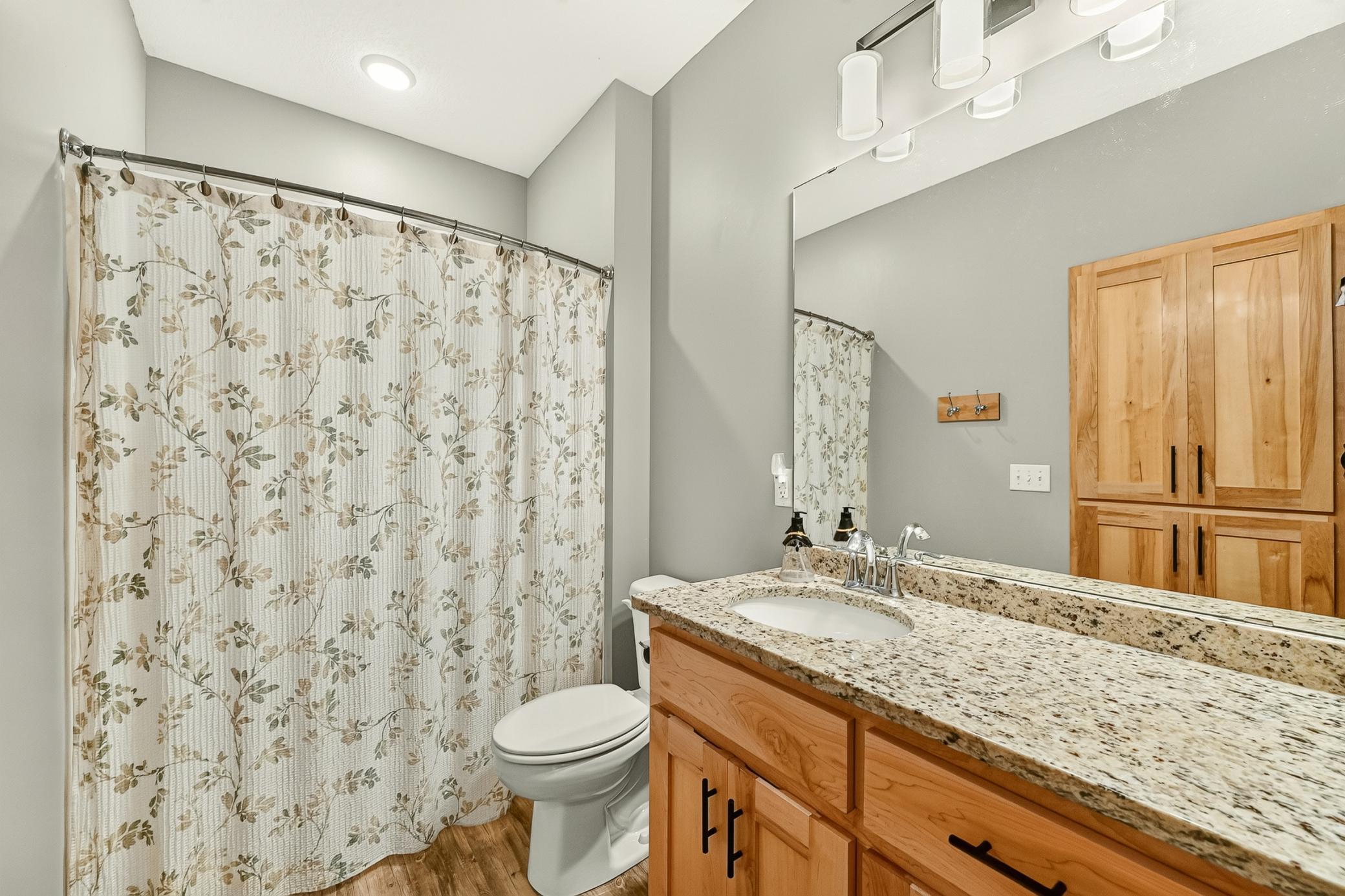 562 15th Avenue Ne Property Photo 12
