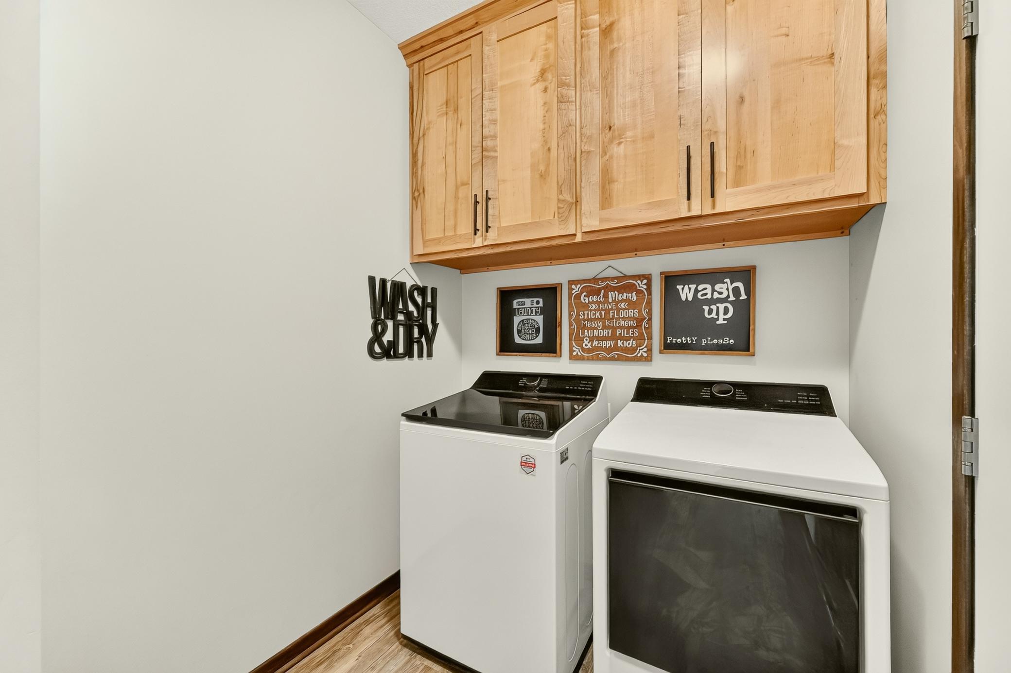 562 15th Avenue Ne Property Photo 17