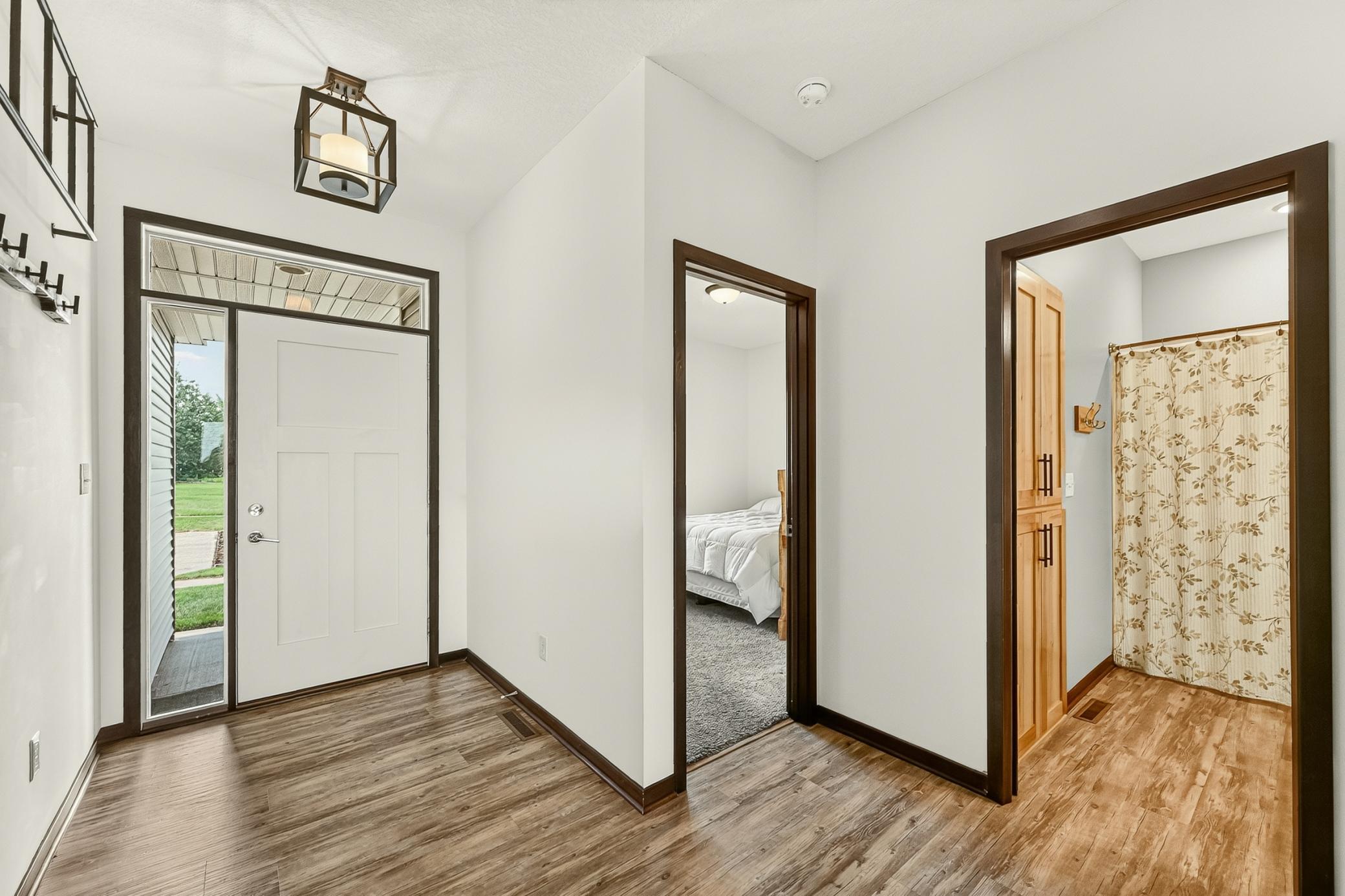 562 15th Avenue Ne Property Photo 18